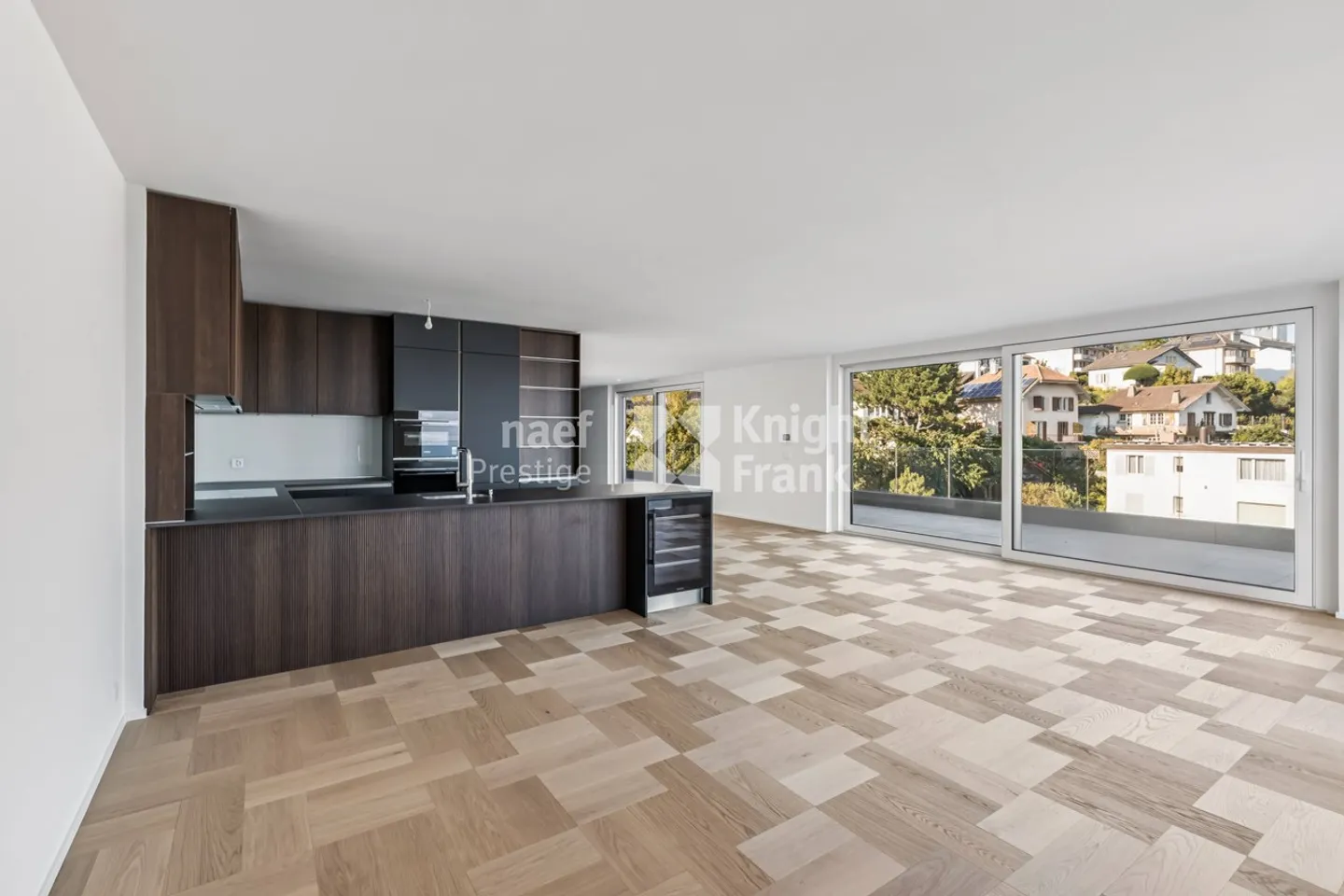 Appartamento moderno con terrazza - Foto 3 di 9