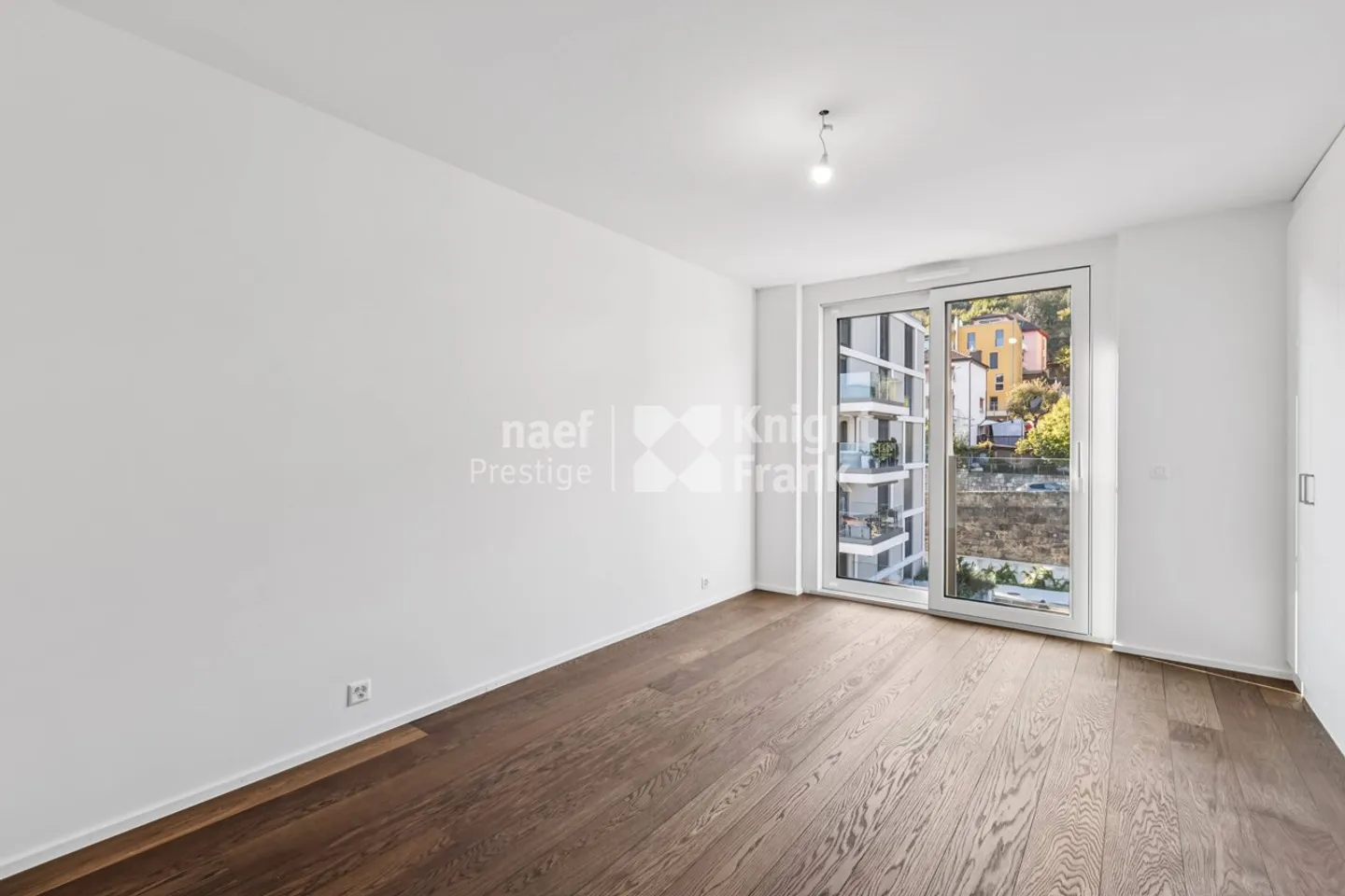 Appartamento moderno con terrazza - Foto 6 di 9