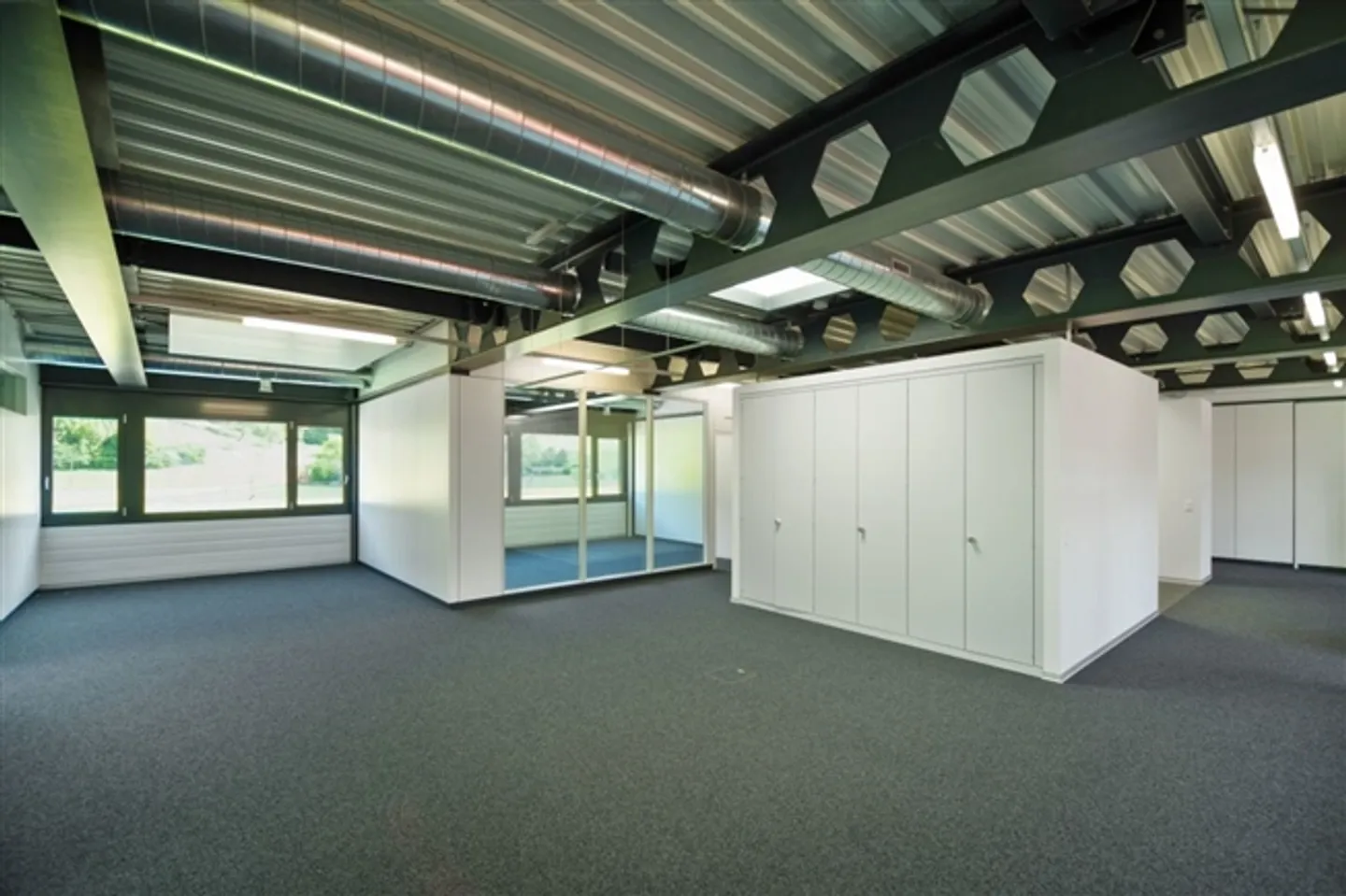 Your new business location with a view of the greenery - Grüngen17 in Bubendorf - Photo 6 of 11