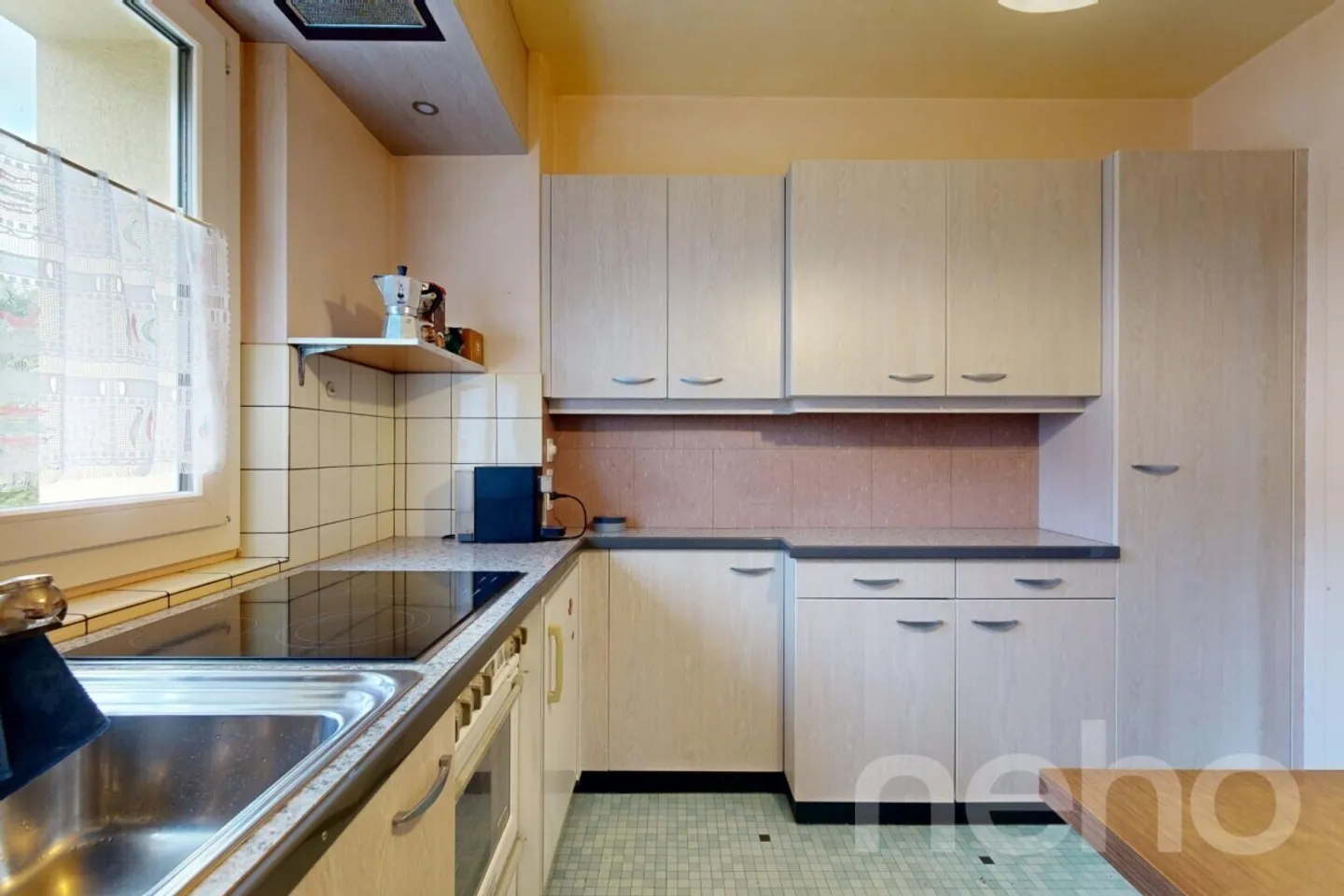 Maison avec vue sur le lac, jardin de 809 m² et beaucoup de potentiel de rénovation - Photo 8 sur 12