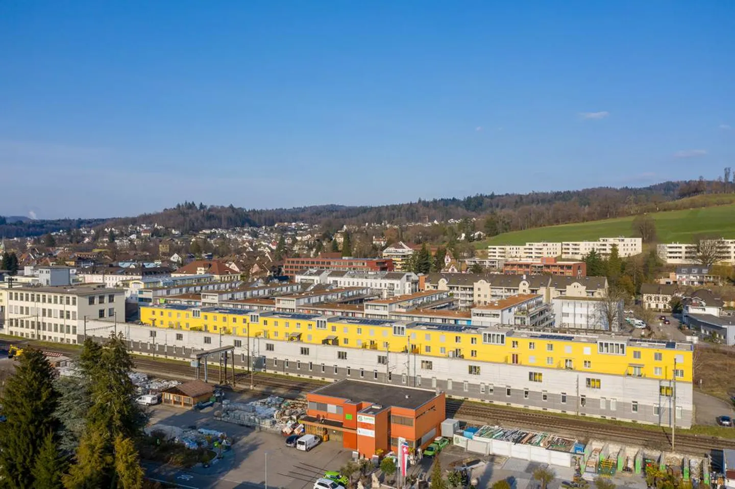 Lagerraum direkt an der Bahnlinie - Foto 1 von 1