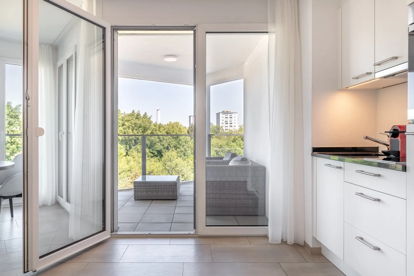 2,5-Zimmer-Wohnung - mit Balkon 10 Minuten vom Hauptbahnhof entfernt - Foto 1 von 8