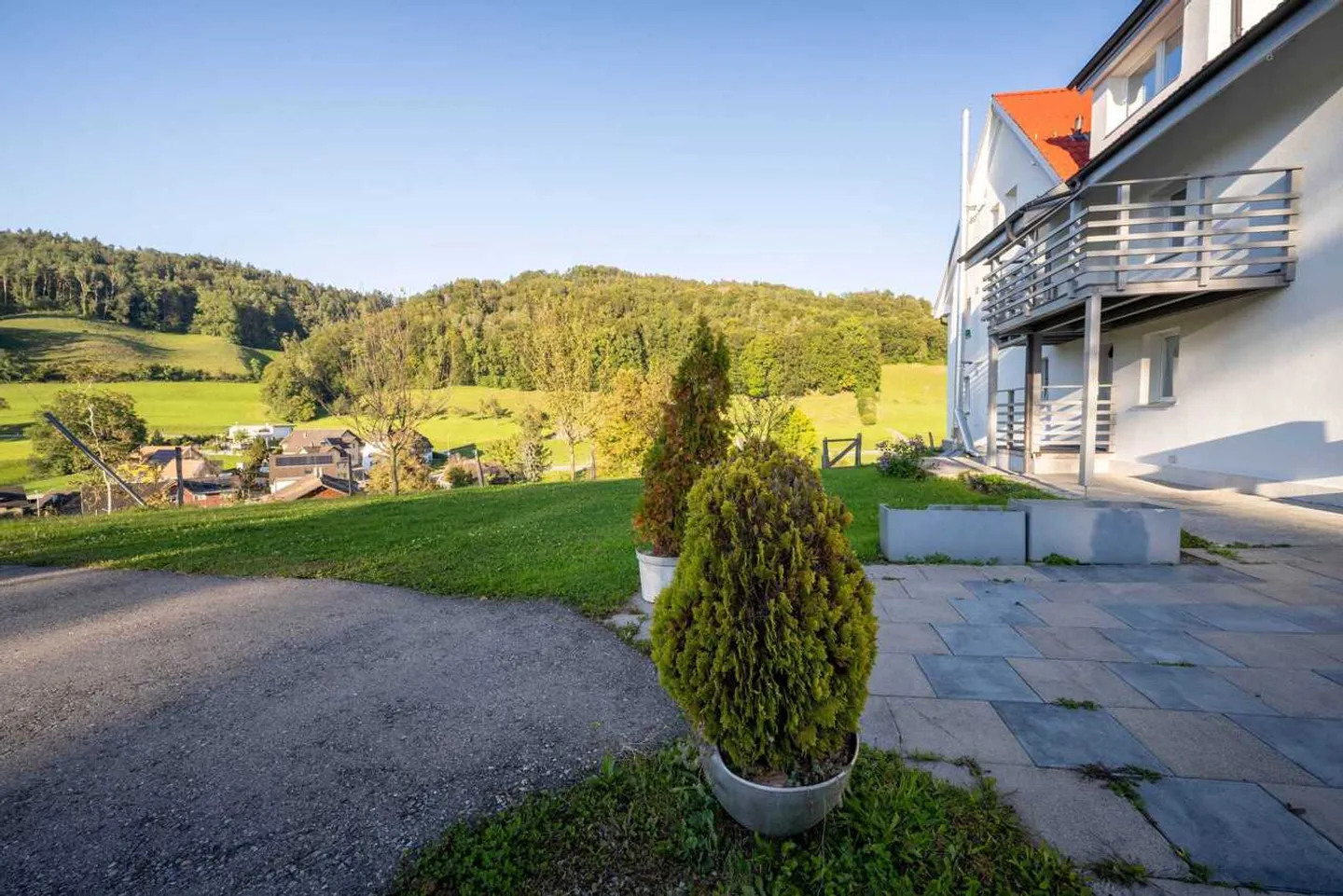 Charmantes Generationenhaus in der Natur - Foto 4 von 13