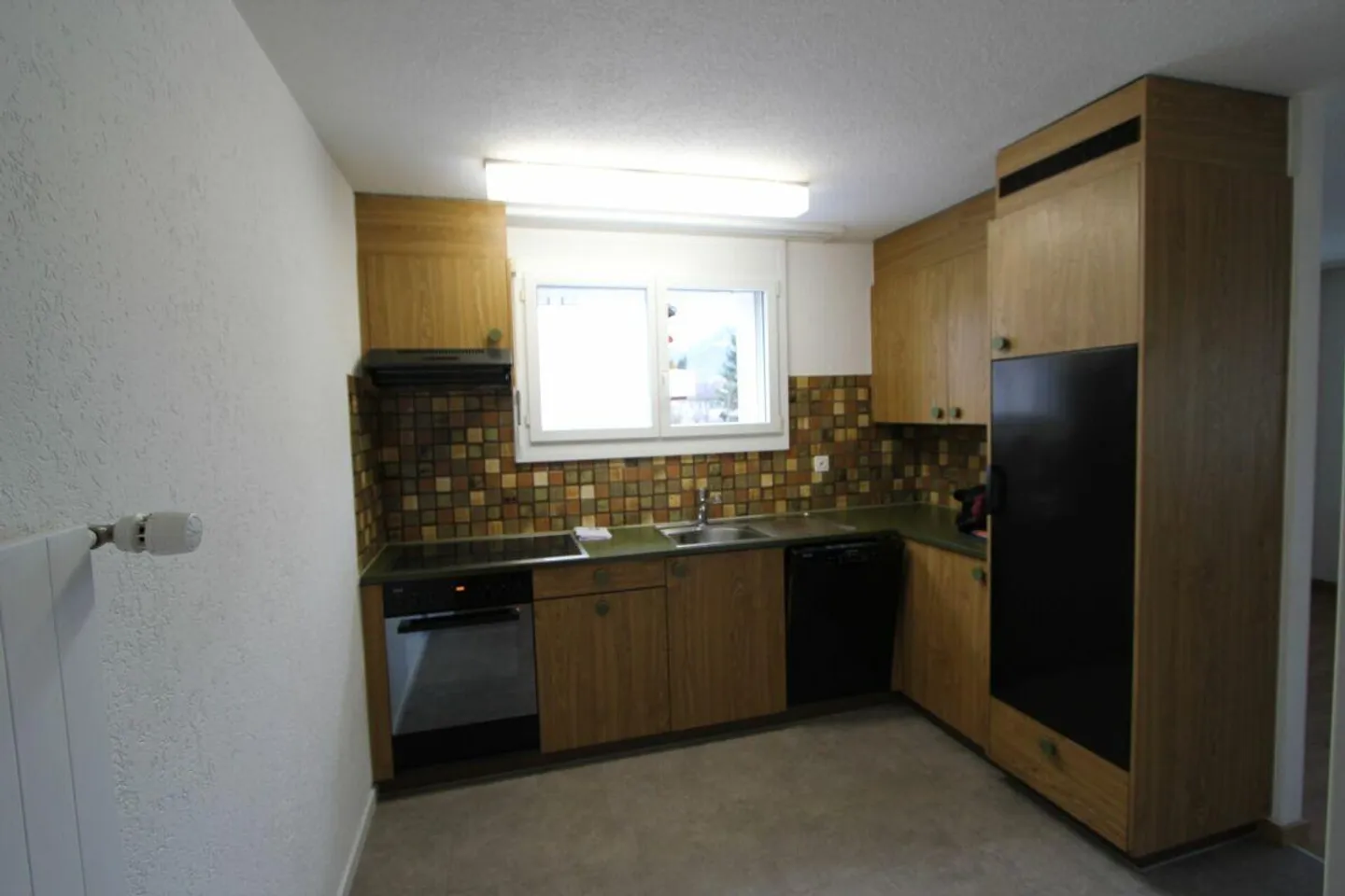 Charmante appartement de 4,5 pièces avec beaucoup de lumière et balcon toute l'année - Photo 9 sur 10