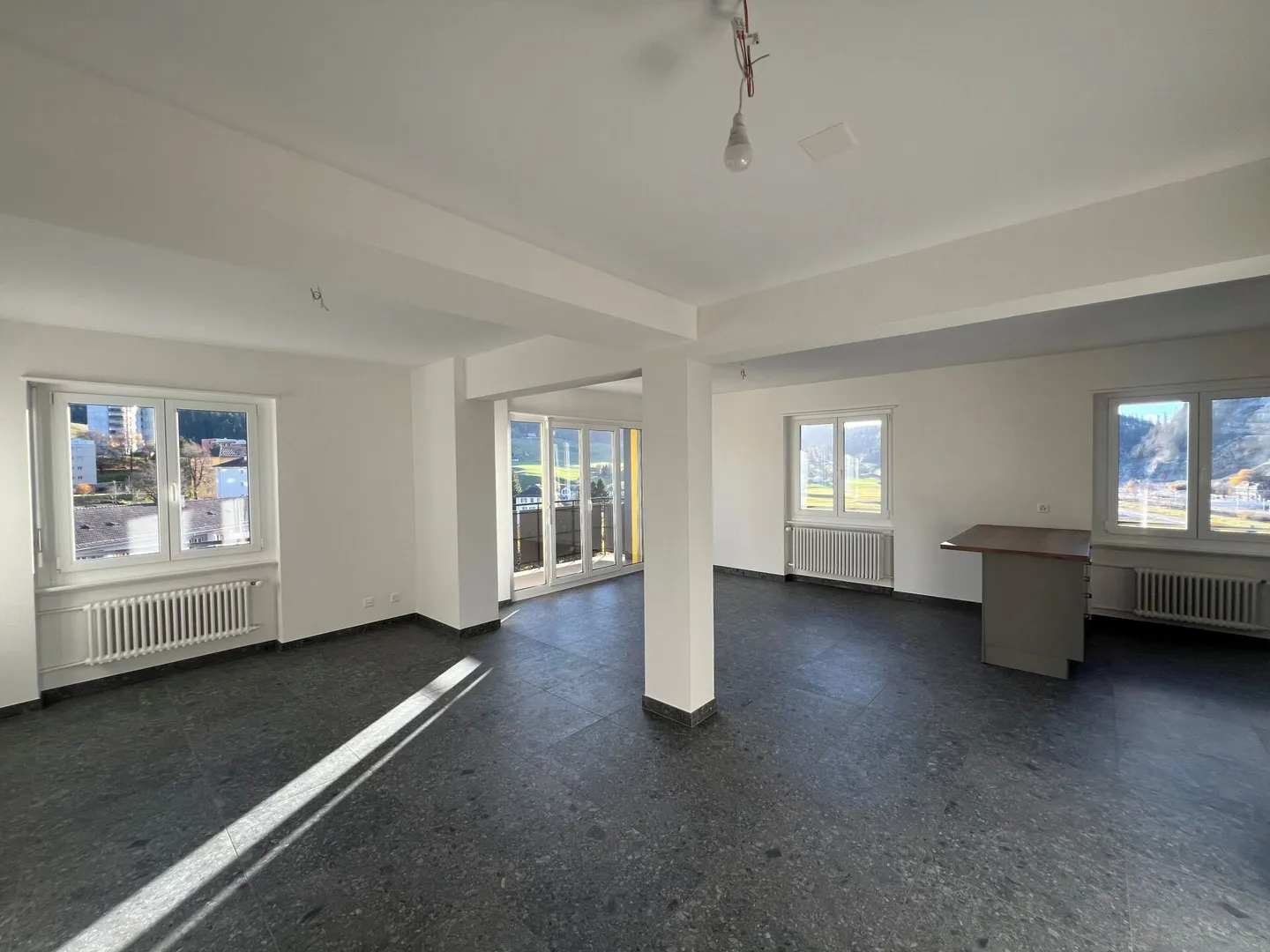 Jeanneret 26 10° - Appartamento di 5 stanze - Foto 1 di 9