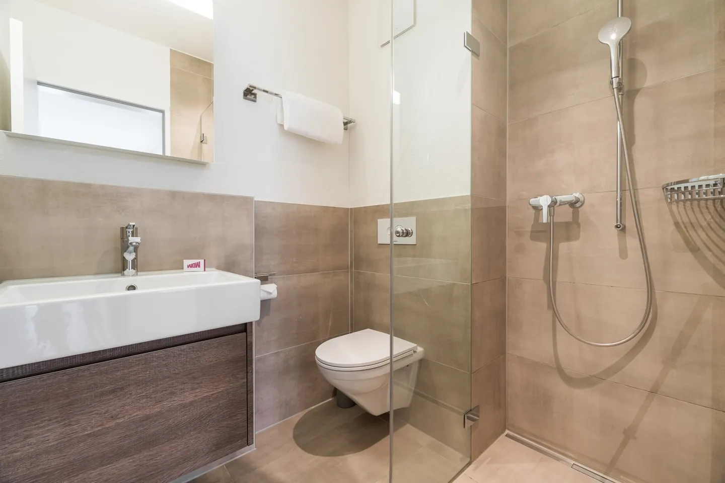 1.5 room apartment - with balcony 10 minutes from the mainstation - Photo 3 of 6