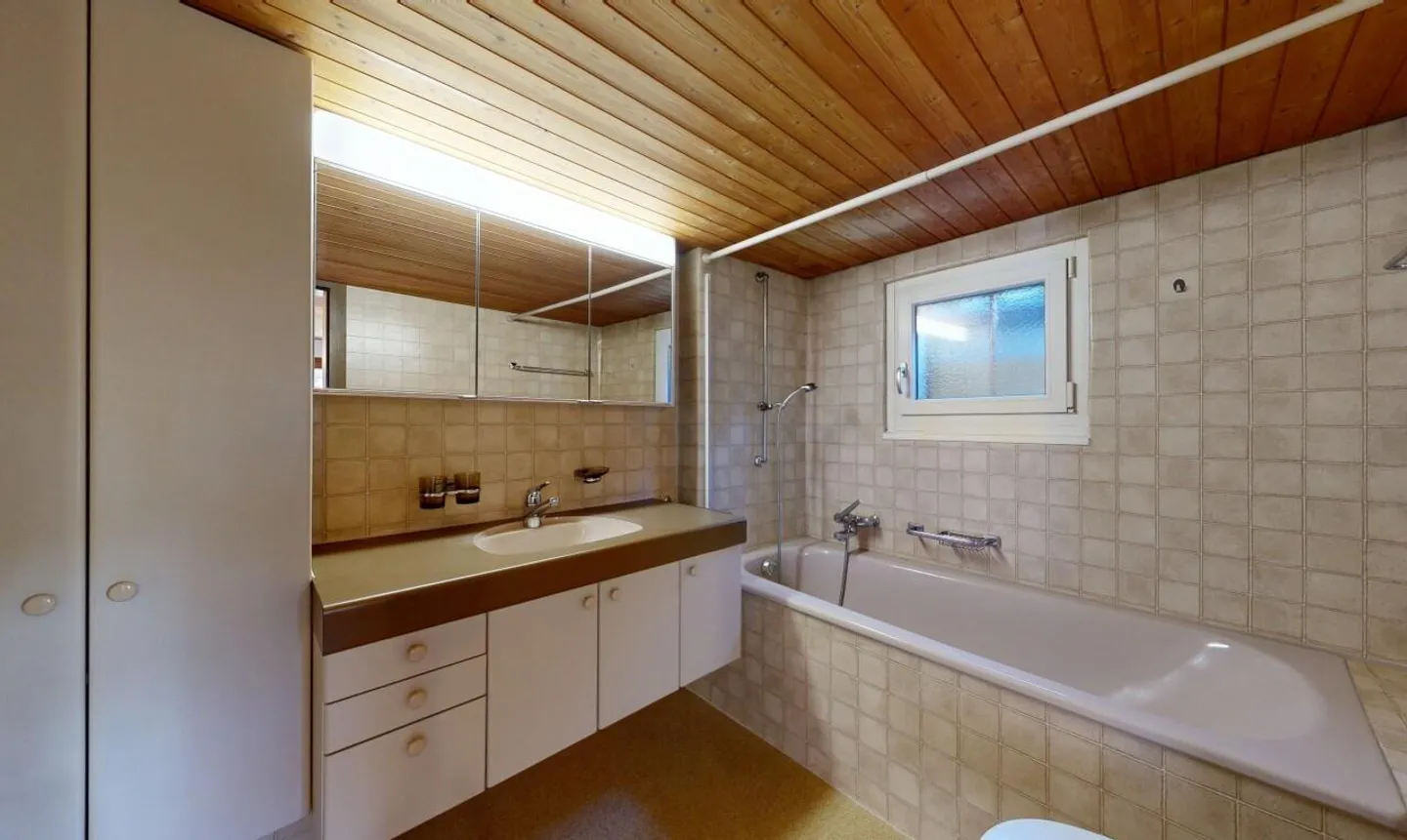 Charming 4-room house with a large separate garden - Photo 5 of 11