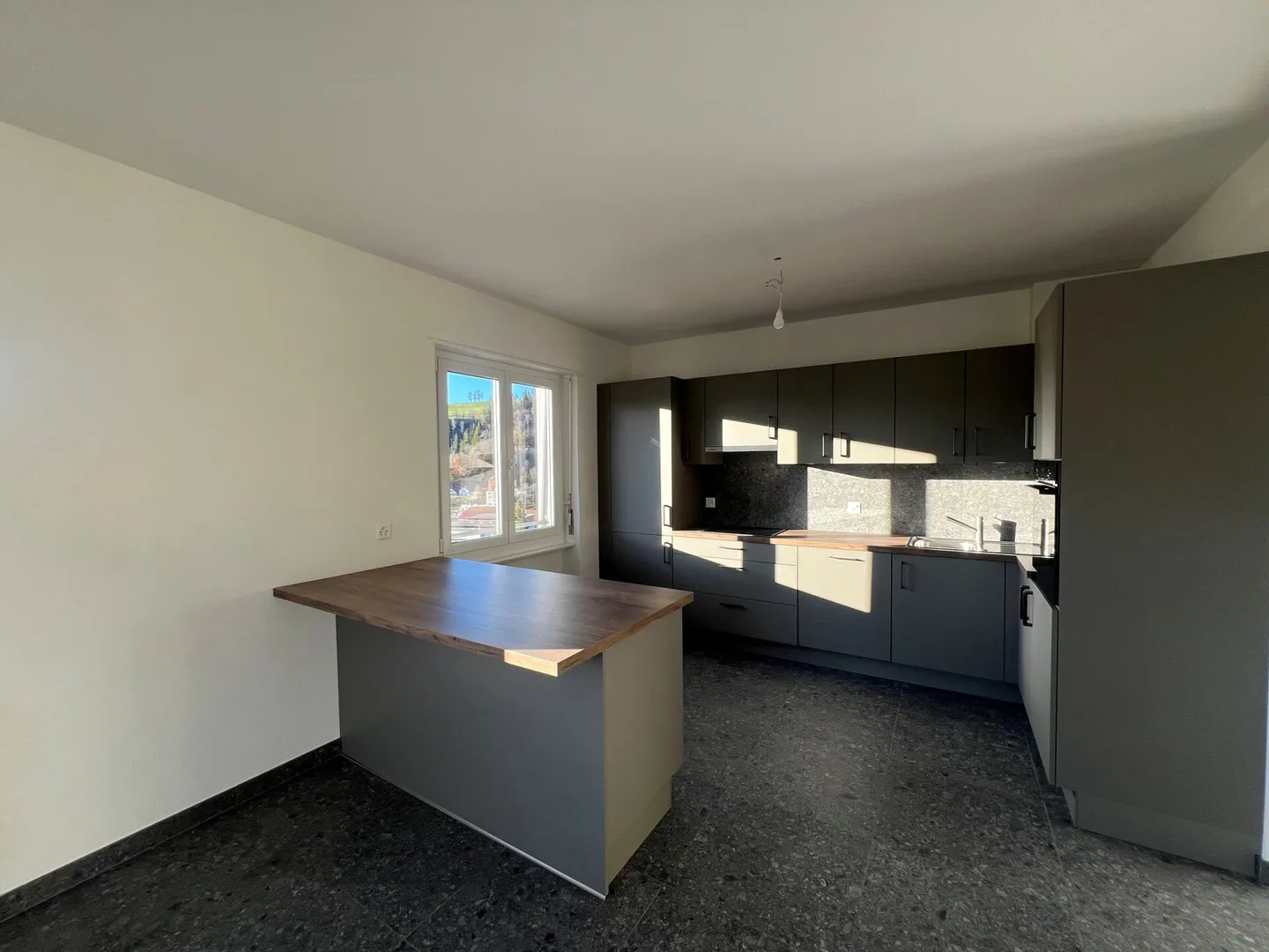 Jeanneret 26 10° - Appartamento di 5 stanze - Foto 5 di 9