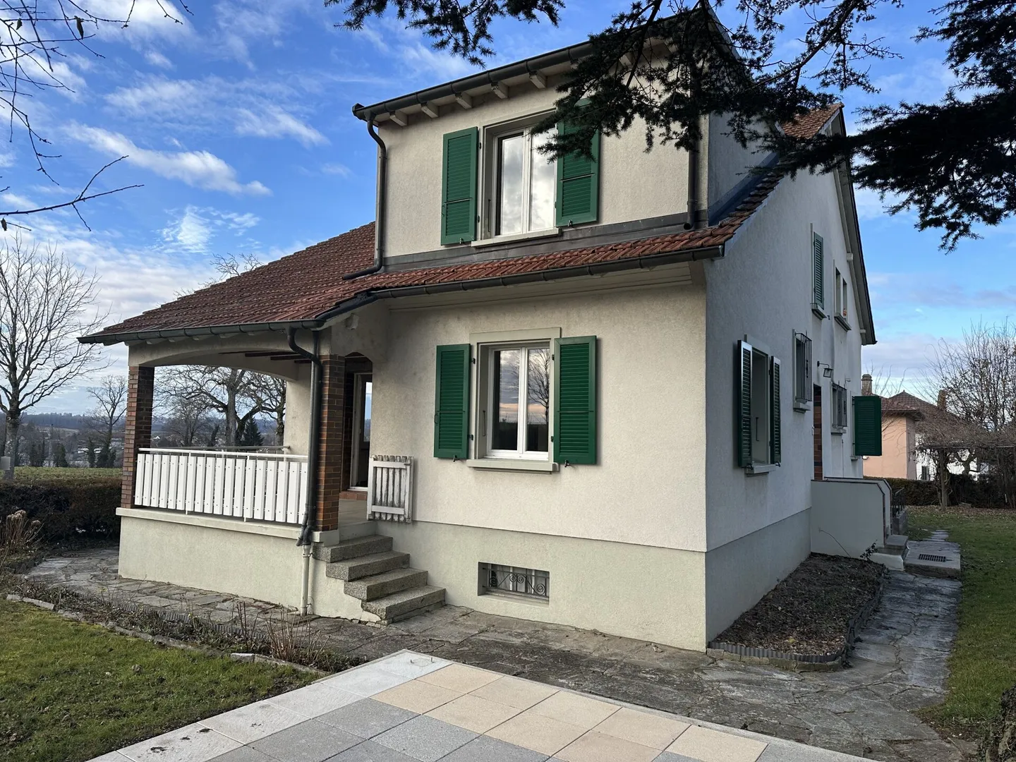 Individual Villa - 2 Apartments - Photo 1 of 21