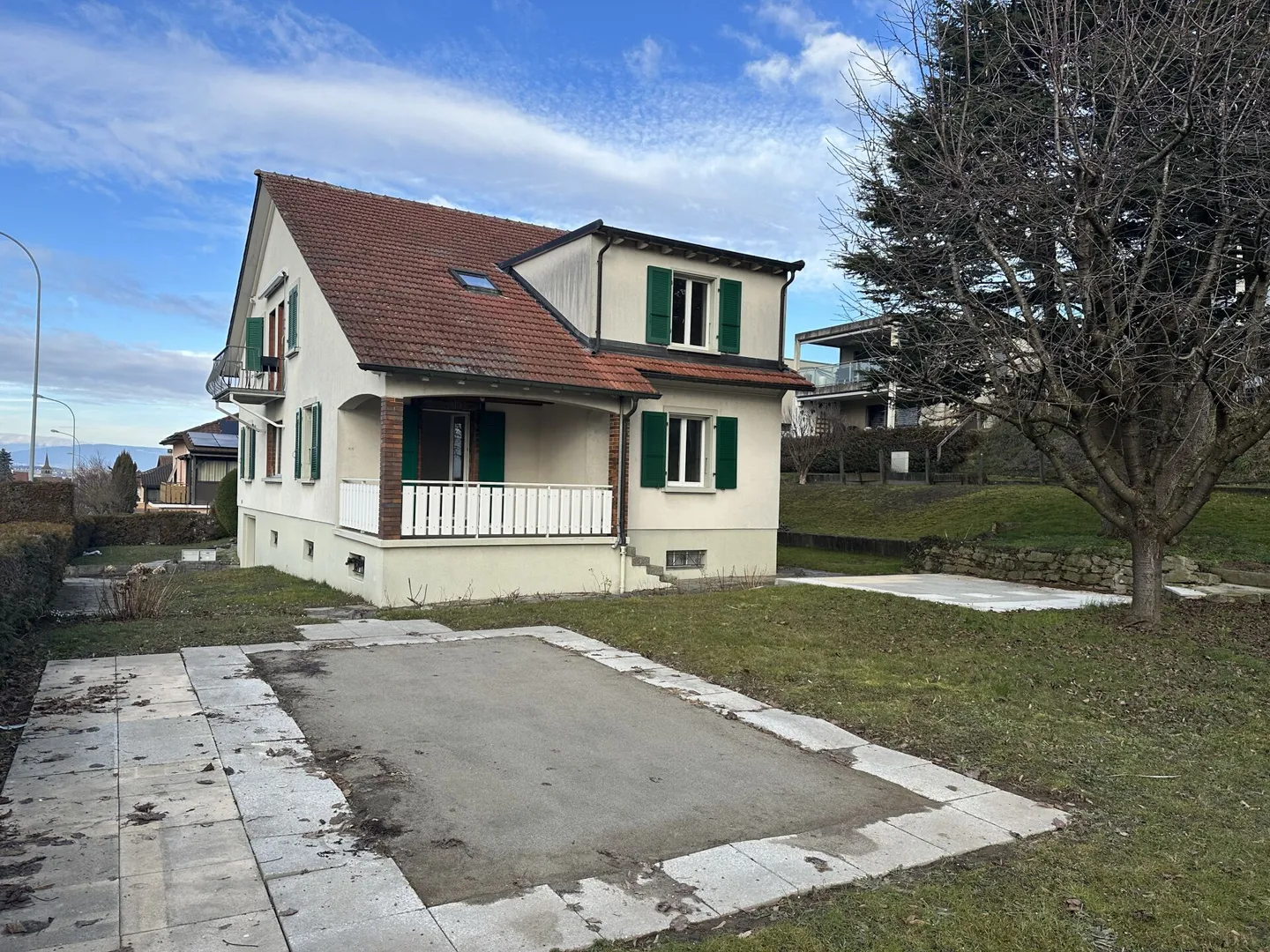 Individual Villa - 2 Apartments - Photo 4 of 21