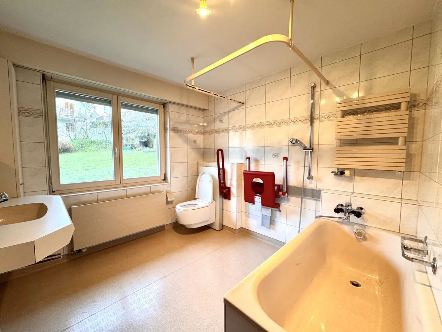 Detached single-family house with a wide view - Photo 10 of 14