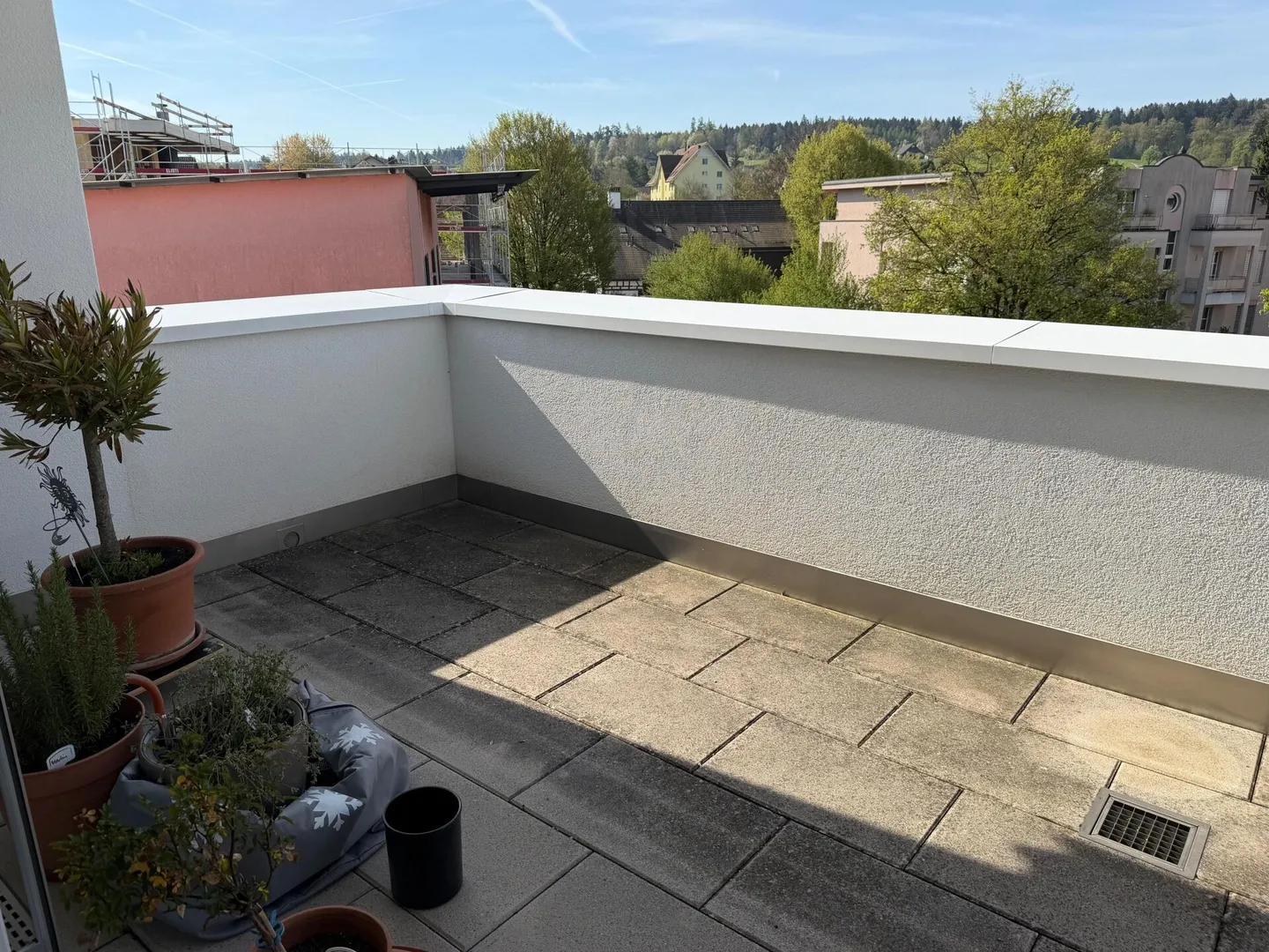Spacious, modern 4.5 room penthouse apartment - Photo 2 of 14