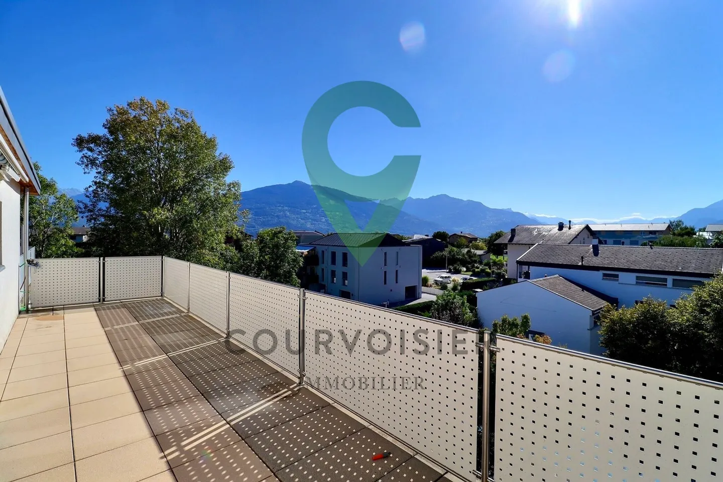 Spacious Attic with Alpine Views - Photo 8 of 12
