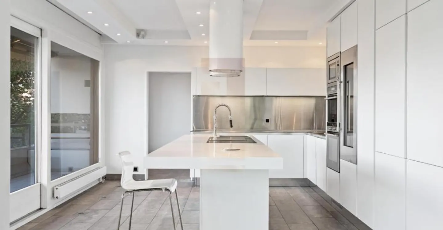 Duplex spacieux avec jardin privé - Photo 3 sur 8