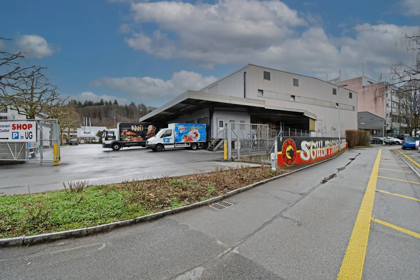 Propriété d'investissement entièrement louée - Propriété commerciale - Photo 1 sur 10