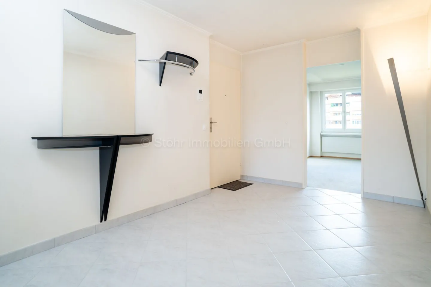 Spacious 5.5 Room Apartment Centrally Located in Winterthur-Seen - Photo 16 of 25