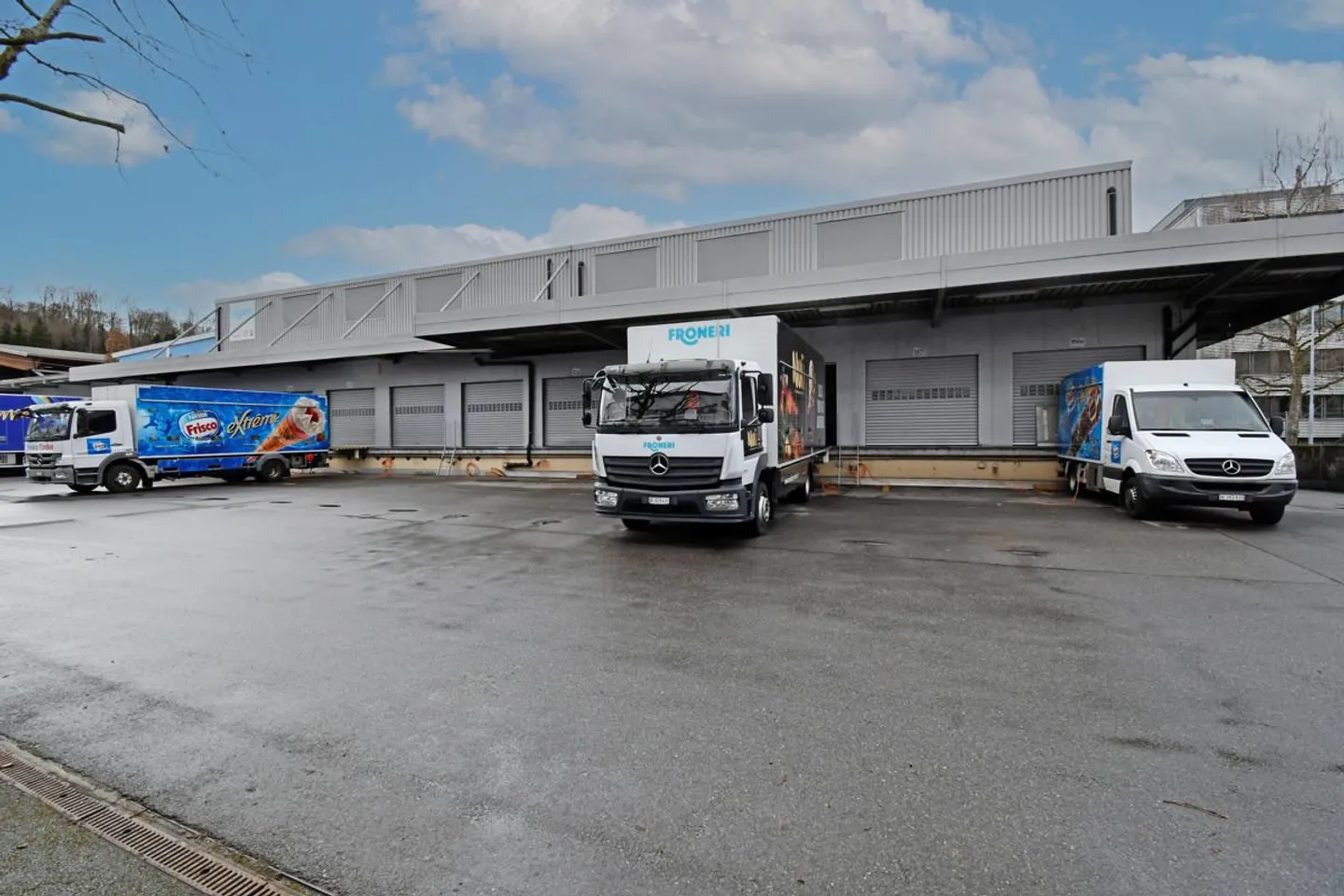Propriété d'investissement entièrement louée - Propriété commerciale - Photo 2 sur 10