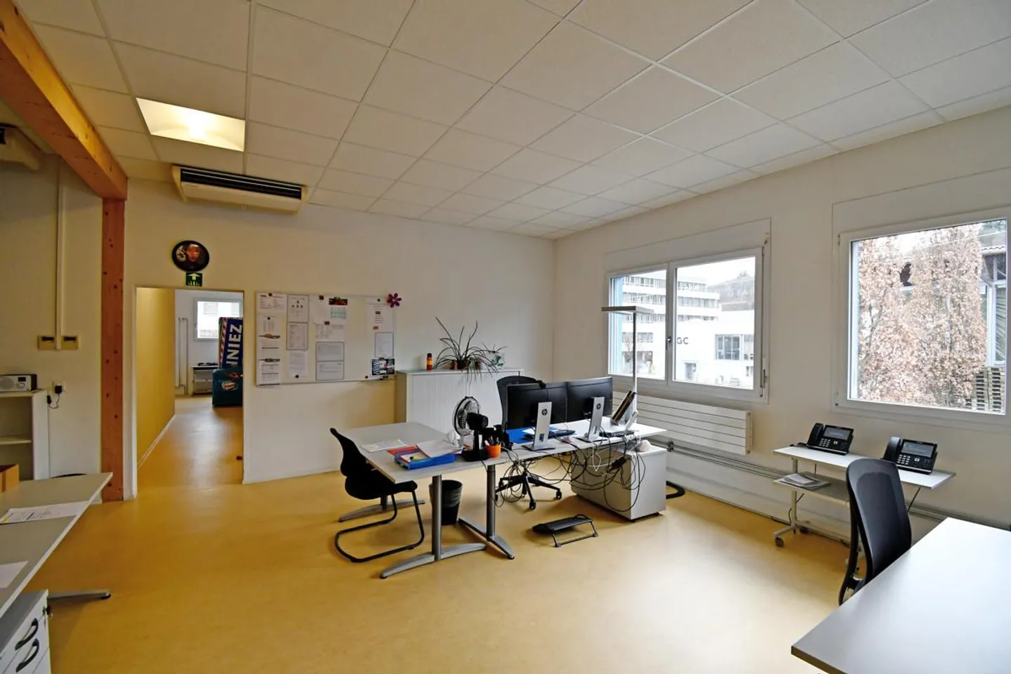 Propriété d'investissement entièrement louée - Propriété commerciale - Photo 5 sur 10