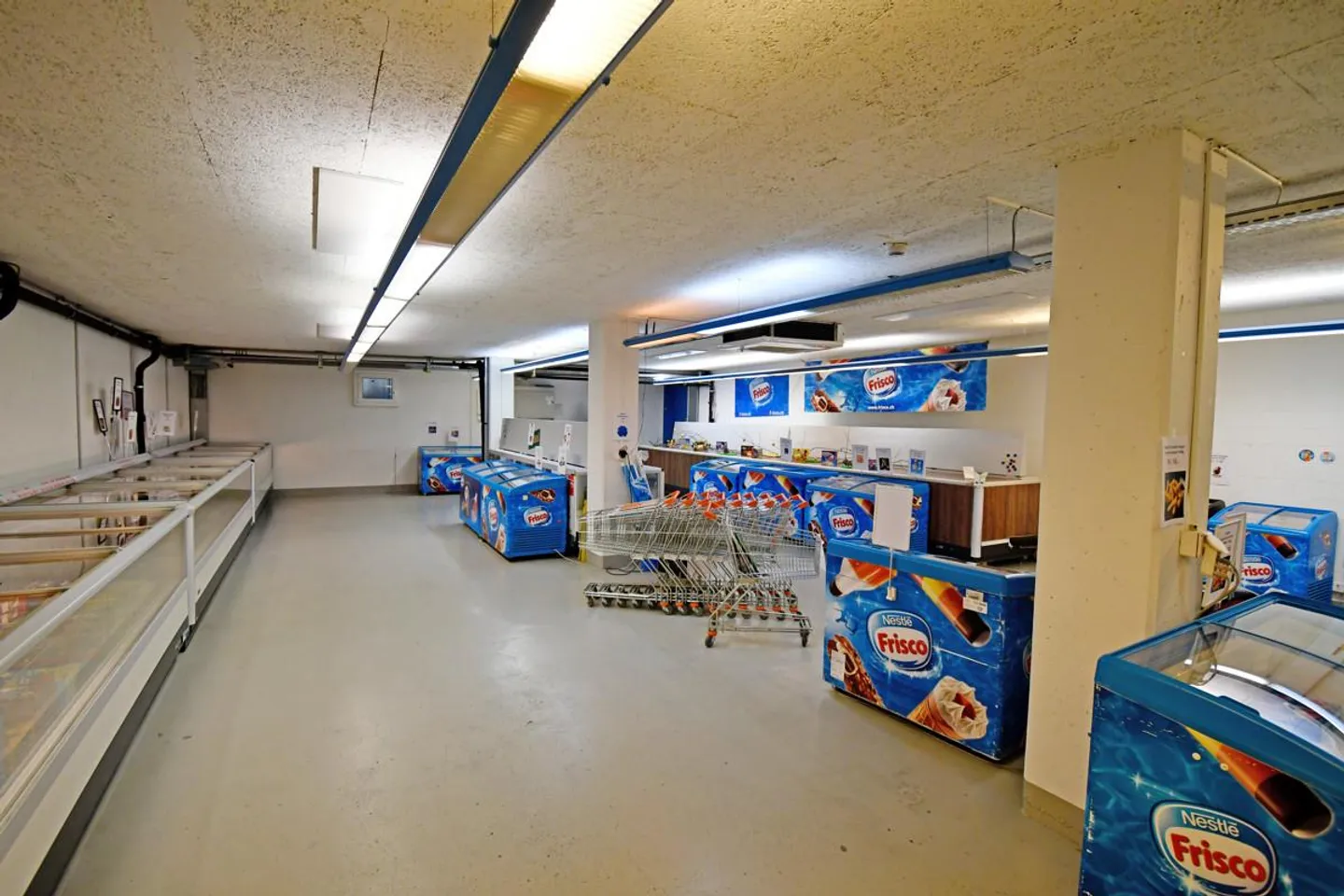 Propriété d'investissement entièrement louée - Propriété commerciale - Photo 9 sur 10