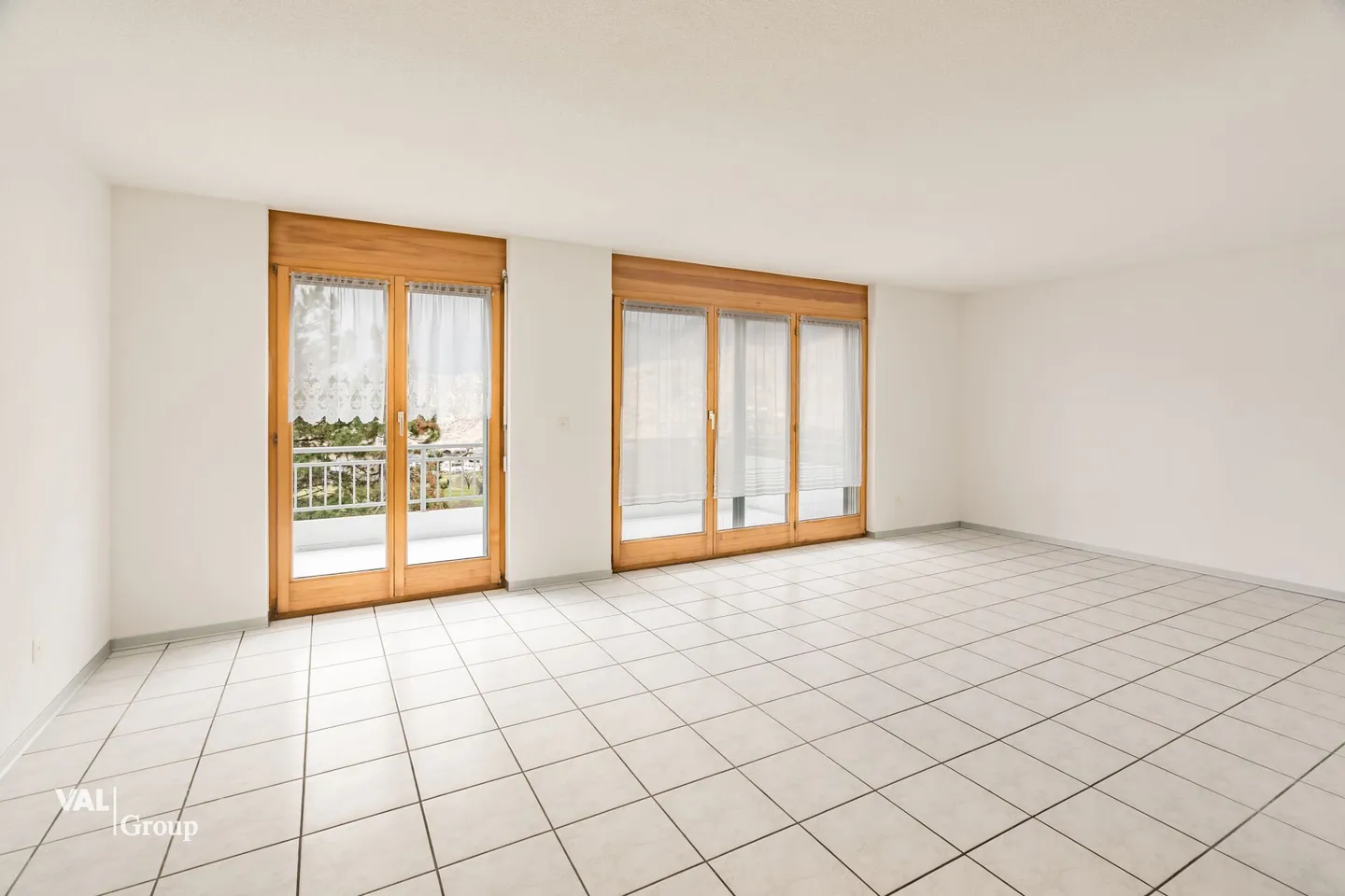 Ampio appartamento di 5,5 locali con balcone, vista montagna e alta qualità abitativa a Ried-Brig - Foto 2 di 21