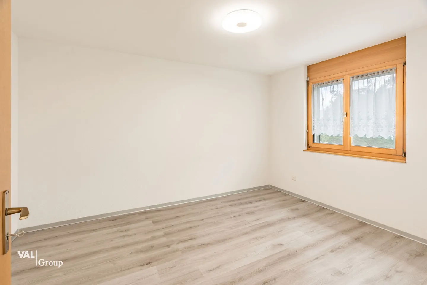 Ampio appartamento di 5,5 locali con balcone, vista montagna e alta qualità abitativa a Ried-Brig - Foto 3 di 21