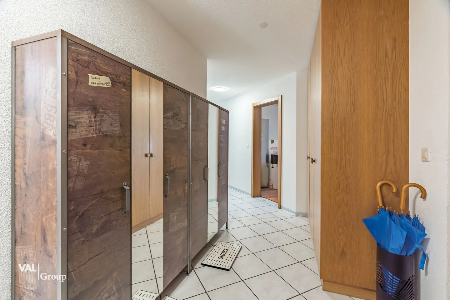 Ampio appartamento di 5,5 locali con balcone, vista montagna e alta qualità abitativa a Ried-Brig - Foto 7 di 21