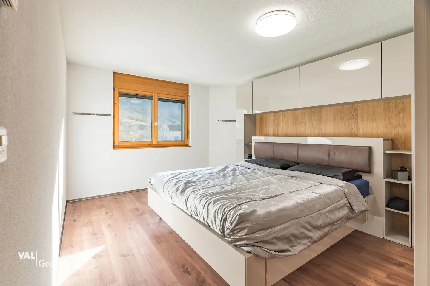 Ampio appartamento di 5,5 locali con balcone, vista montagna e alta qualità abitativa a Ried-Brig - Foto 9 di 21