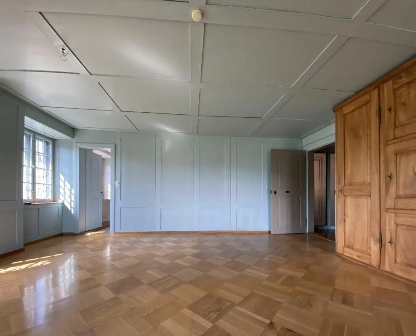 5.5-ROOM DREAM HOME WITH CHARM AND HISTORY - Photo 4 of 10