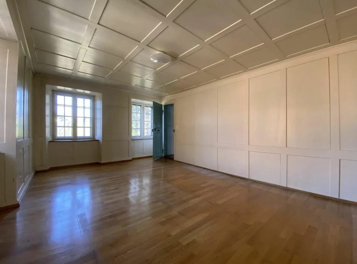 5.5-ROOM DREAM HOME WITH CHARM AND HISTORY - Photo 5 of 10