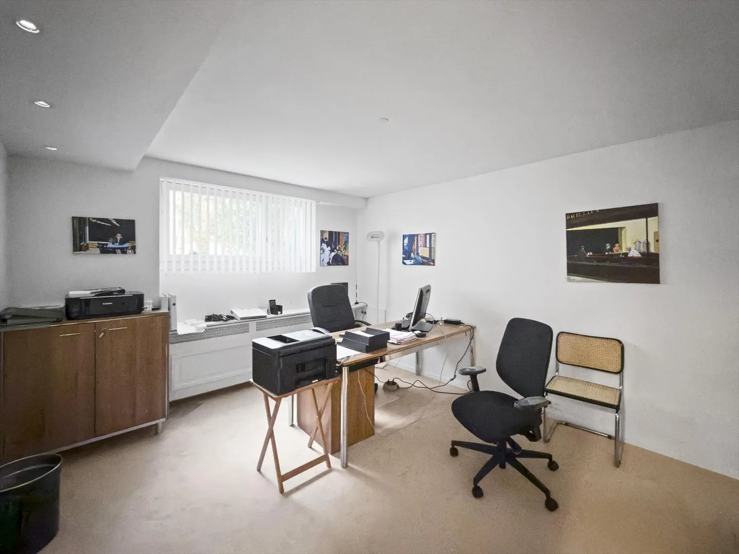 Family home with large garden and lake view - Photo 11 of 13