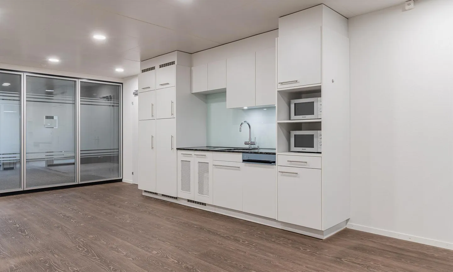 I tuoi nuovi uffici - pronti per essere occupati! - Edificio commerciale Neuhof... - Foto 6 di 13