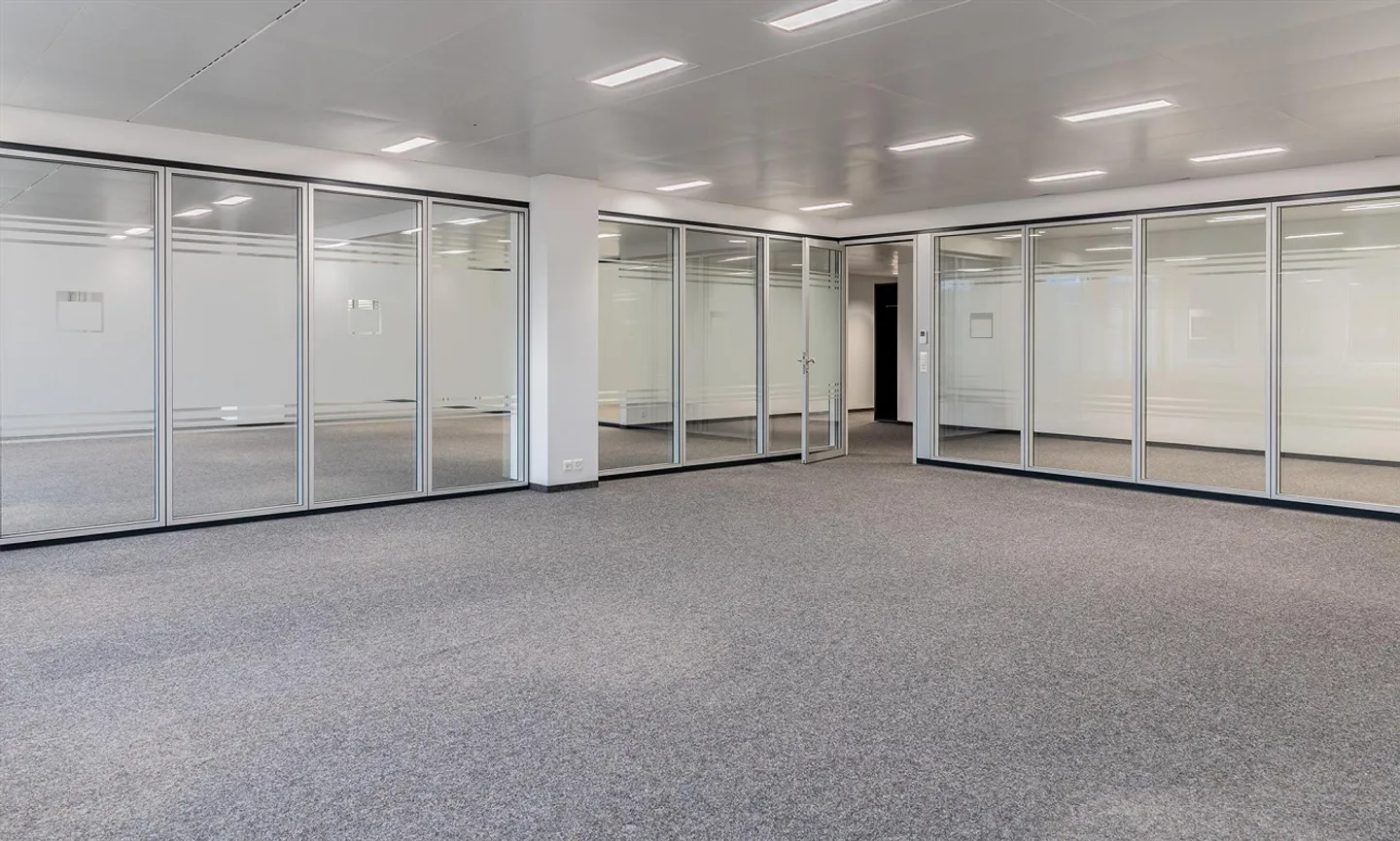 I tuoi nuovi uffici - pronti per essere occupati! - Edificio commerciale Neuhof... - Foto 10 di 13
