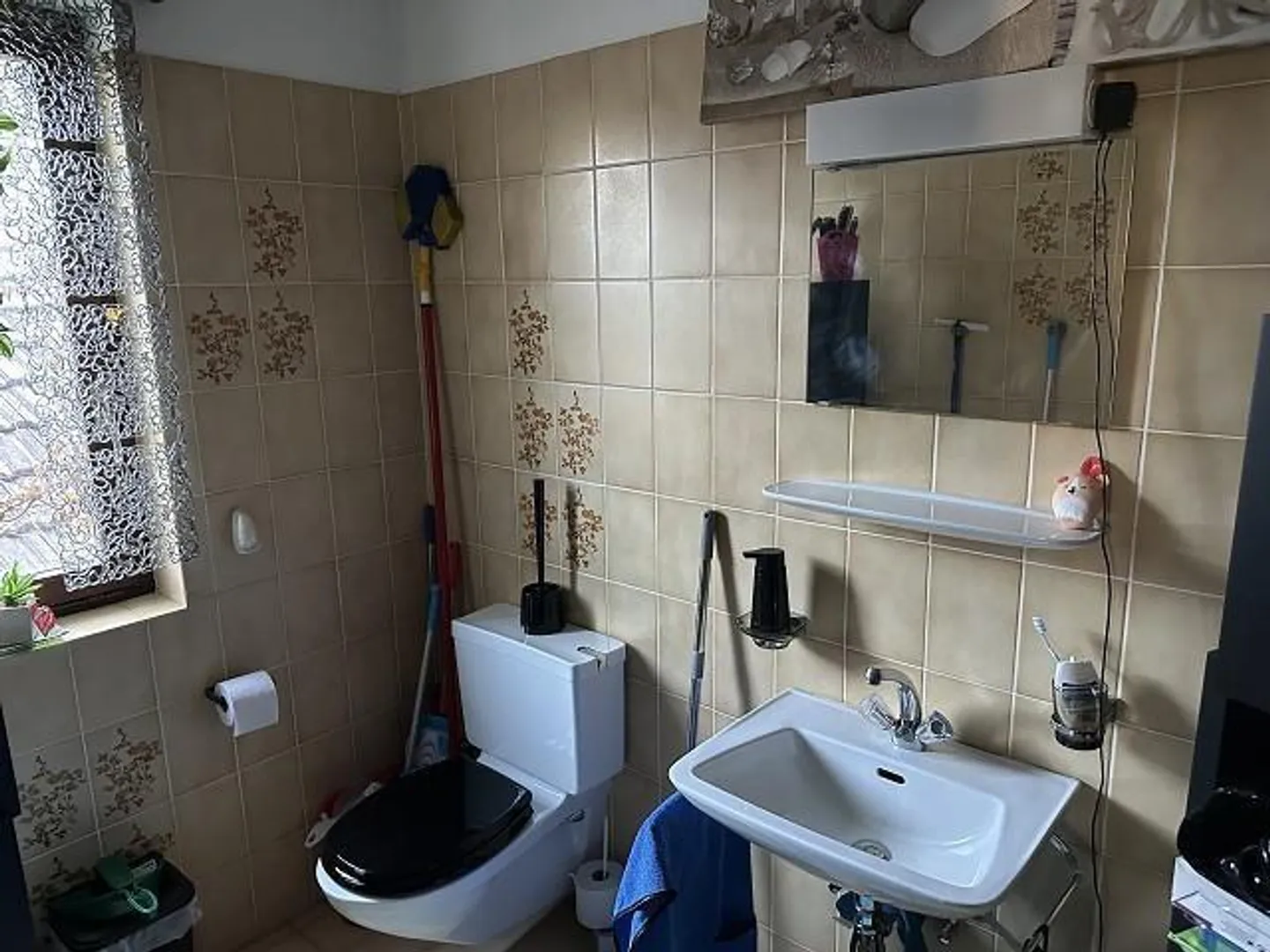 3 1/2 - Room Duplex Apartment Near the Lake - Photo 12 of 22