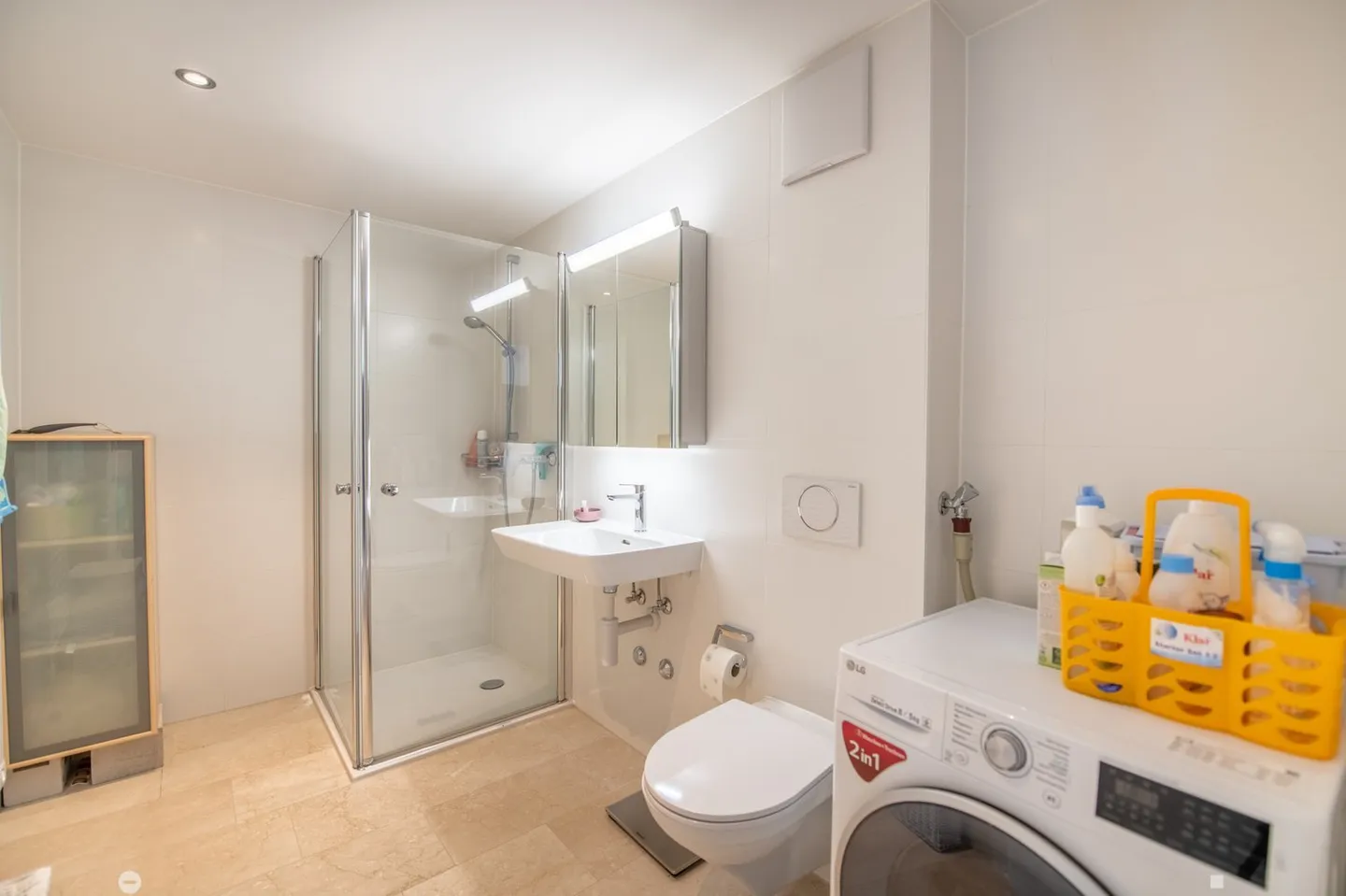 Modern and bright 1-room apartment - Photo 5 of 7