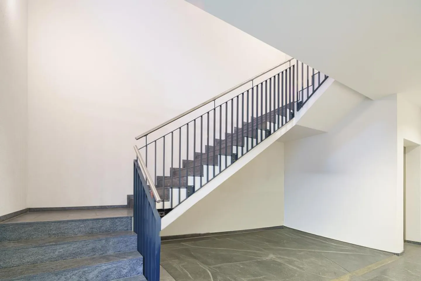 Spazio ufficio / vendita nel Letten Center, Binningerstrasse 86, Allschwil - Foto 1 di 8