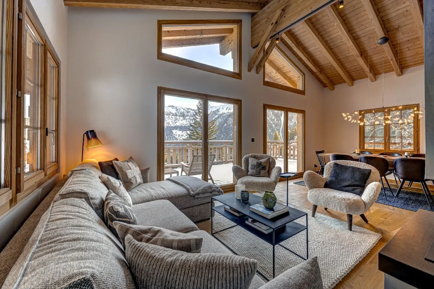 Atemberaubendes Chalet in der Nähe der Pisten - Foto 3 von 13