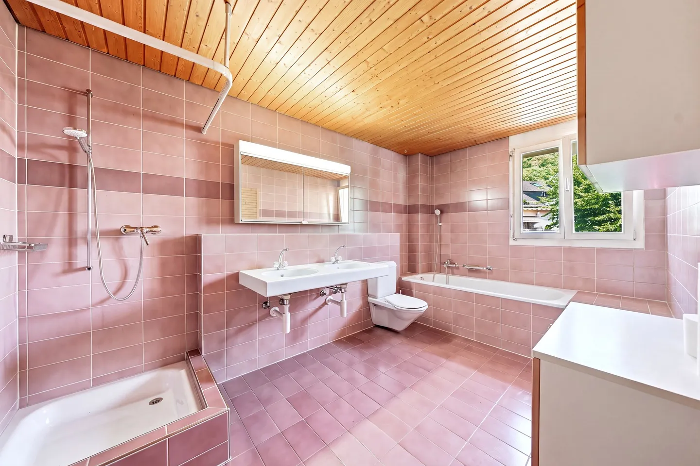 Charming home with dream garden - Photo 12 of 13