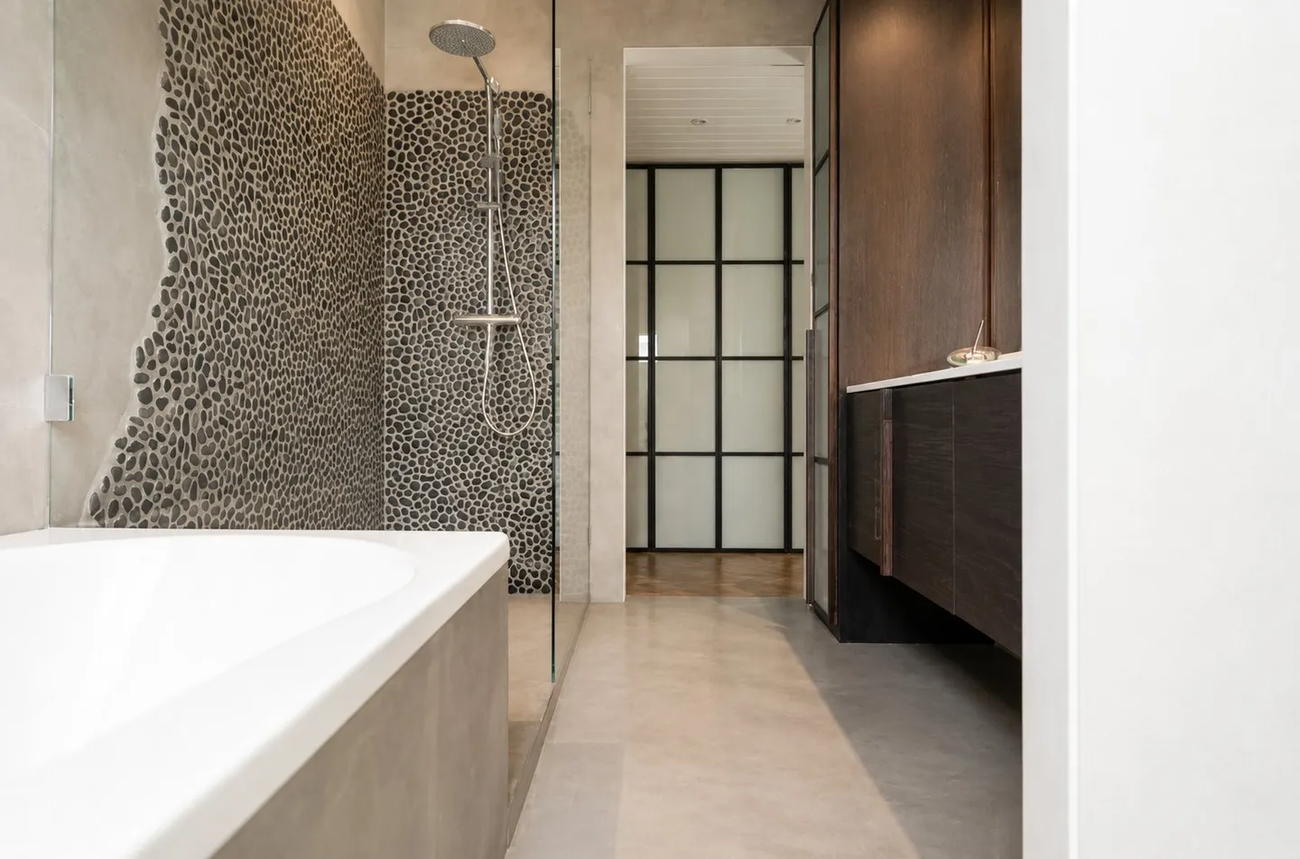 ESCLUSIVITÀ A MIES? PROPRIETÀ ECCEZIONALE DI 8 STANZE Off-Market - Foto 7 di 28