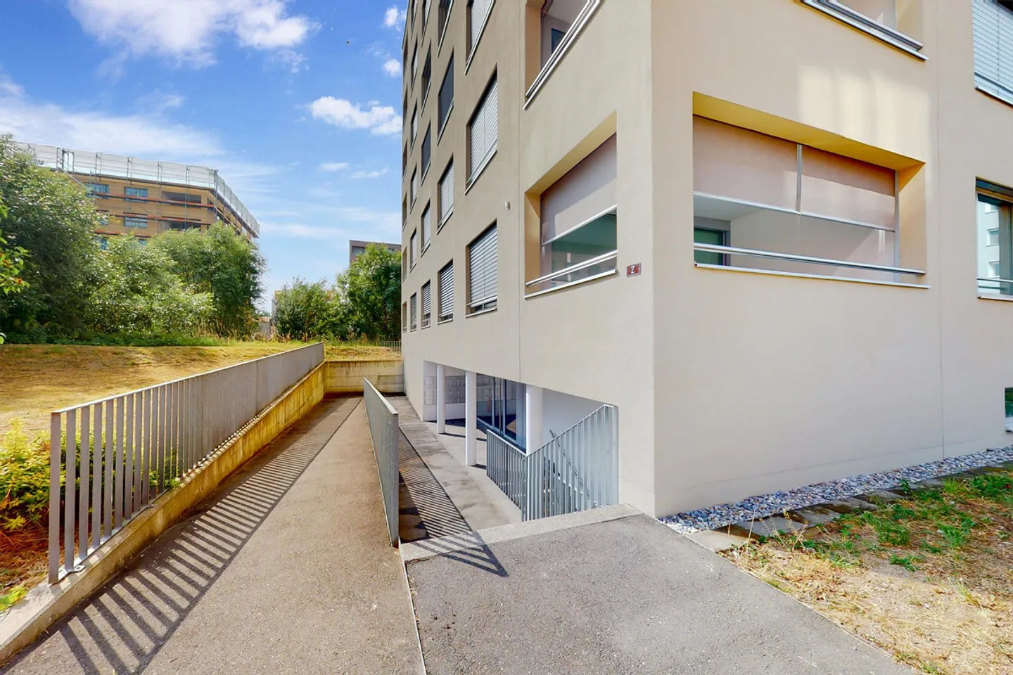 Beau logement à Lyss ! - Photo 2 sur 11