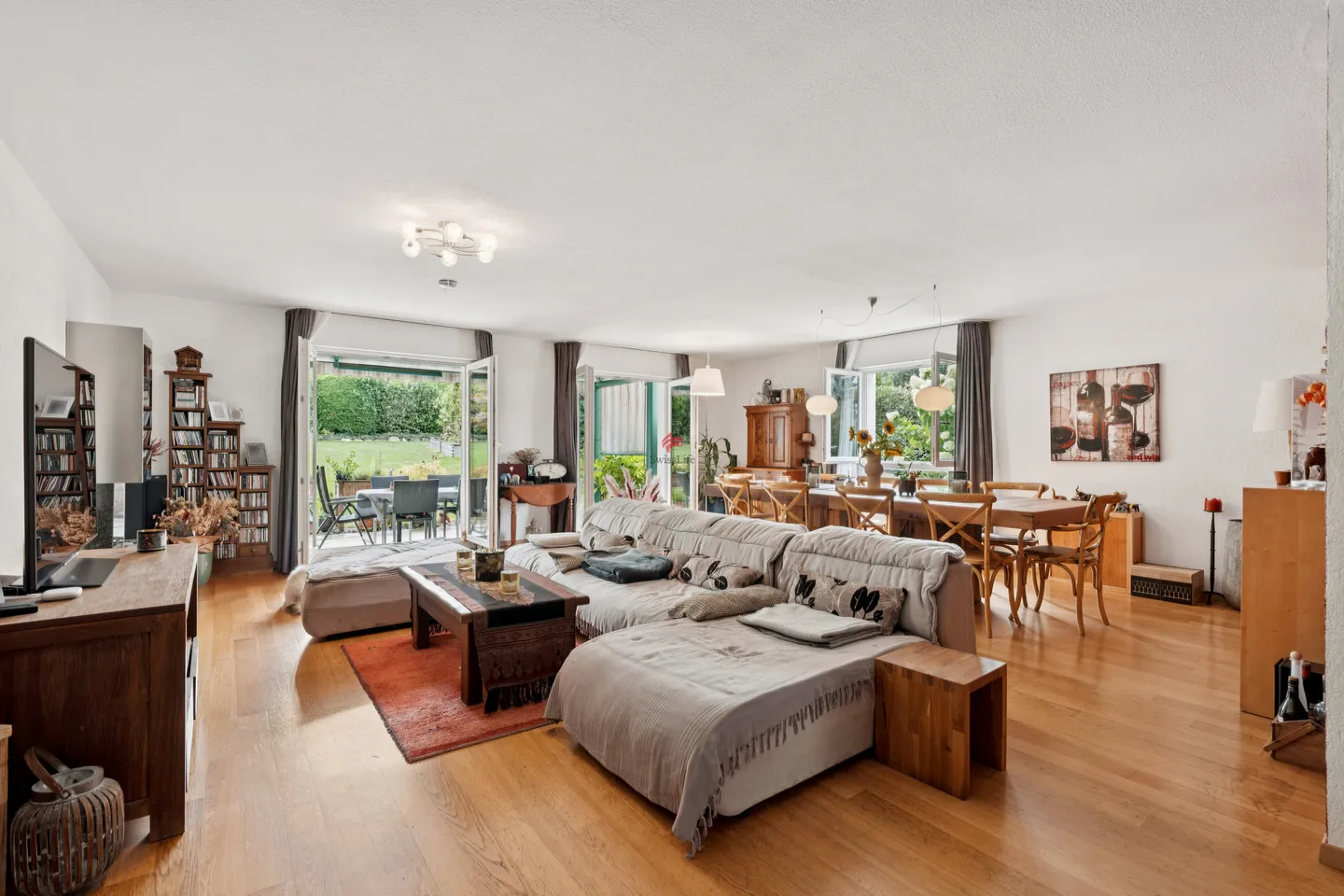 Geräumige Wohnung mit großem Garten - Foto 2 von 10