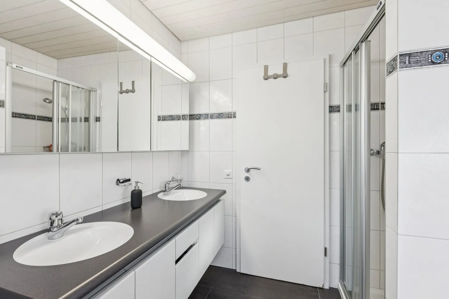 Modernes Doppelhaus in ruhiger Lage - Foto 11 von 20
