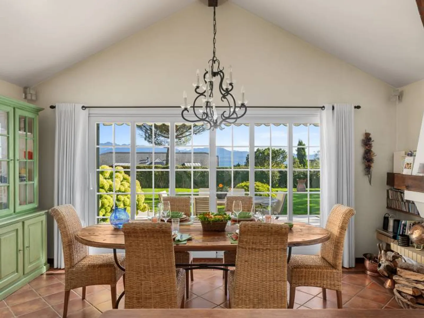 Beautiful property with heated pool and private beach - Photo 6 of 9