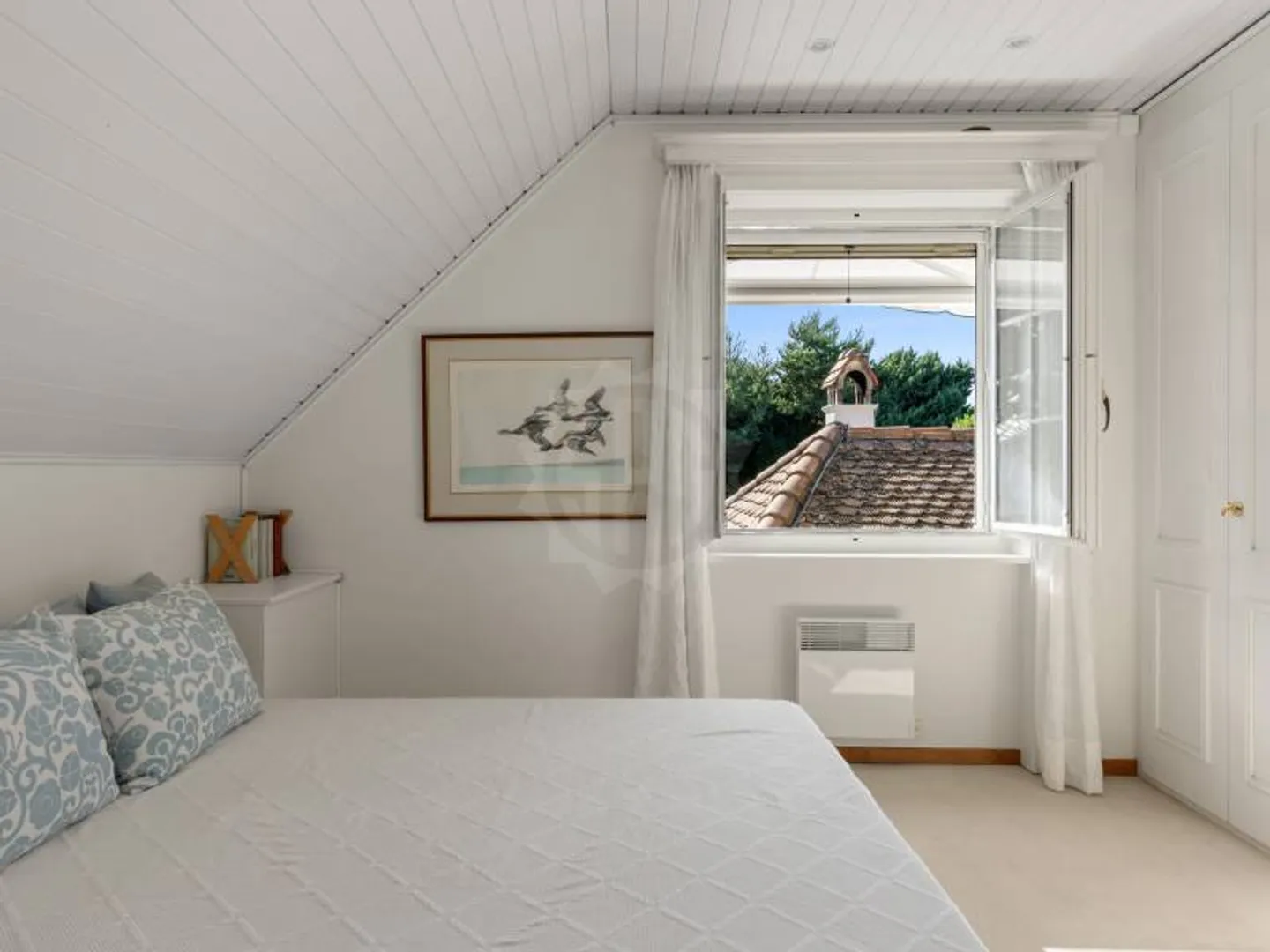 Beautiful property with heated pool and private beach - Photo 8 of 9