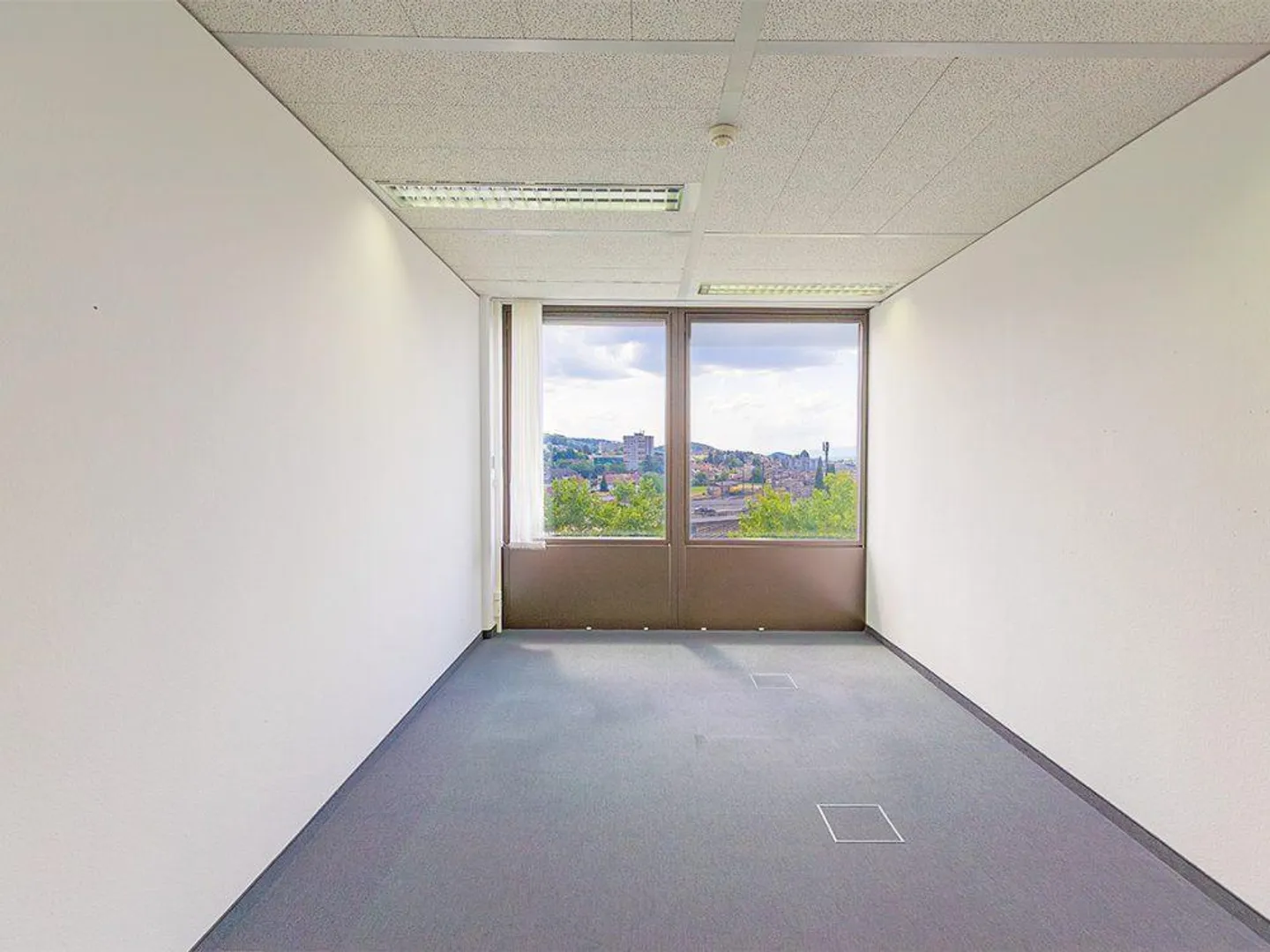 Spacious Offices in Zuchwil - Photo 4 of 5