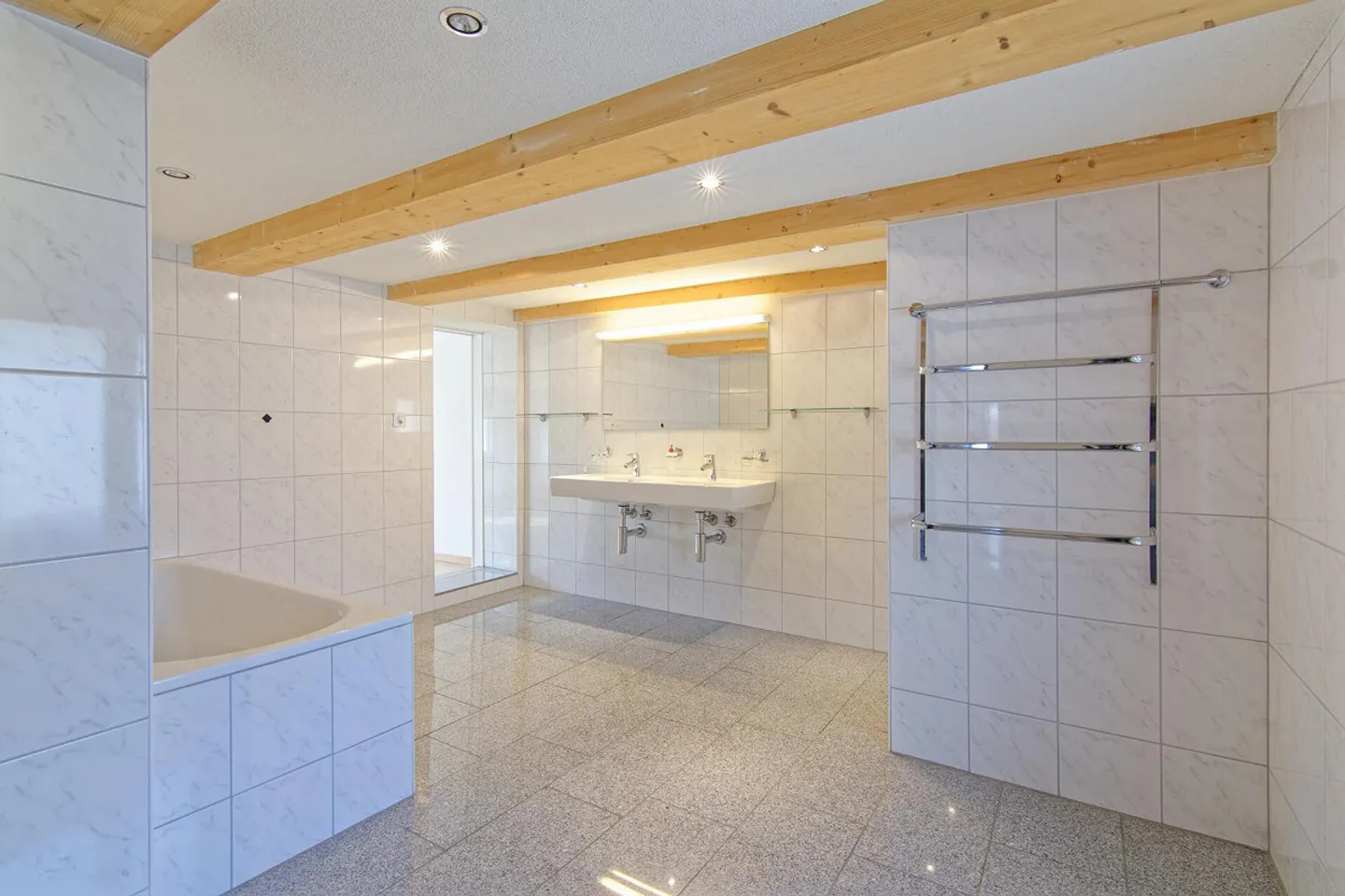 Detached 7.5-room single-family house - Photo 11 of 11