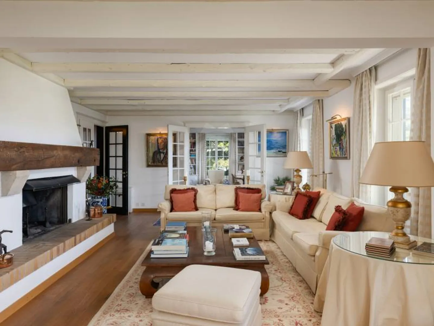 Beautiful property with heated pool and private beach - Photo 5 of 9