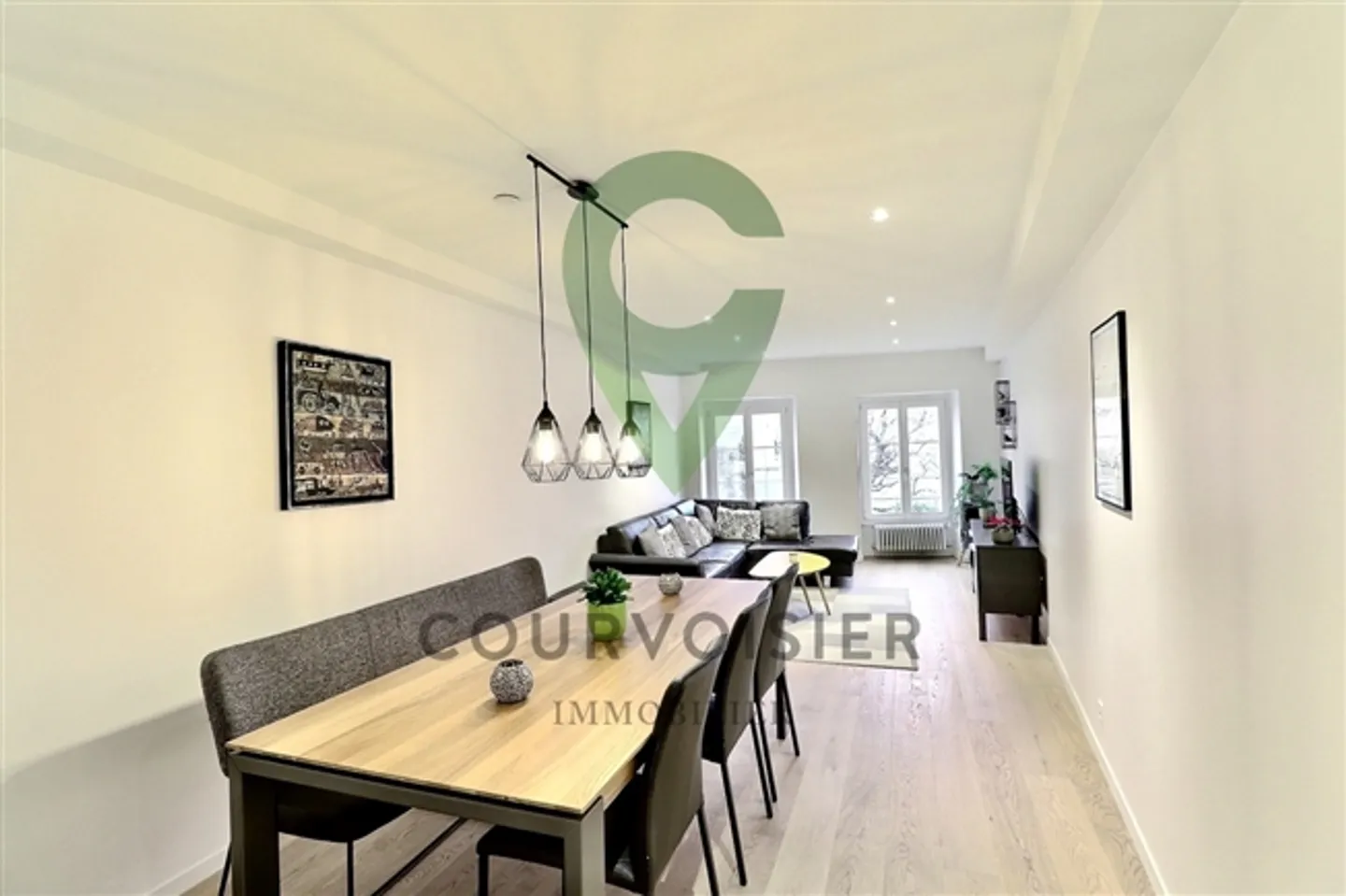 Casa affascinante nel centro di Bougy Villars - Foto 2 di 10