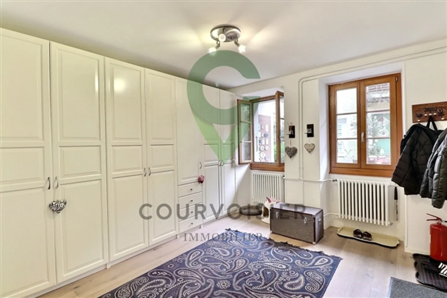 Casa affascinante nel centro di Bougy Villars - Foto 4 di 10