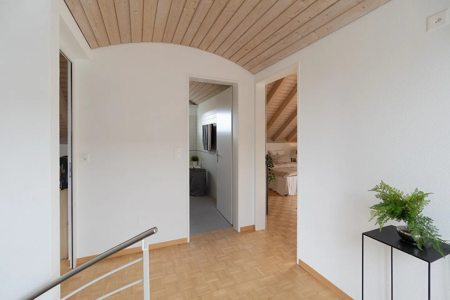 Spacious and light-filled living! - Photo 26 of 30
