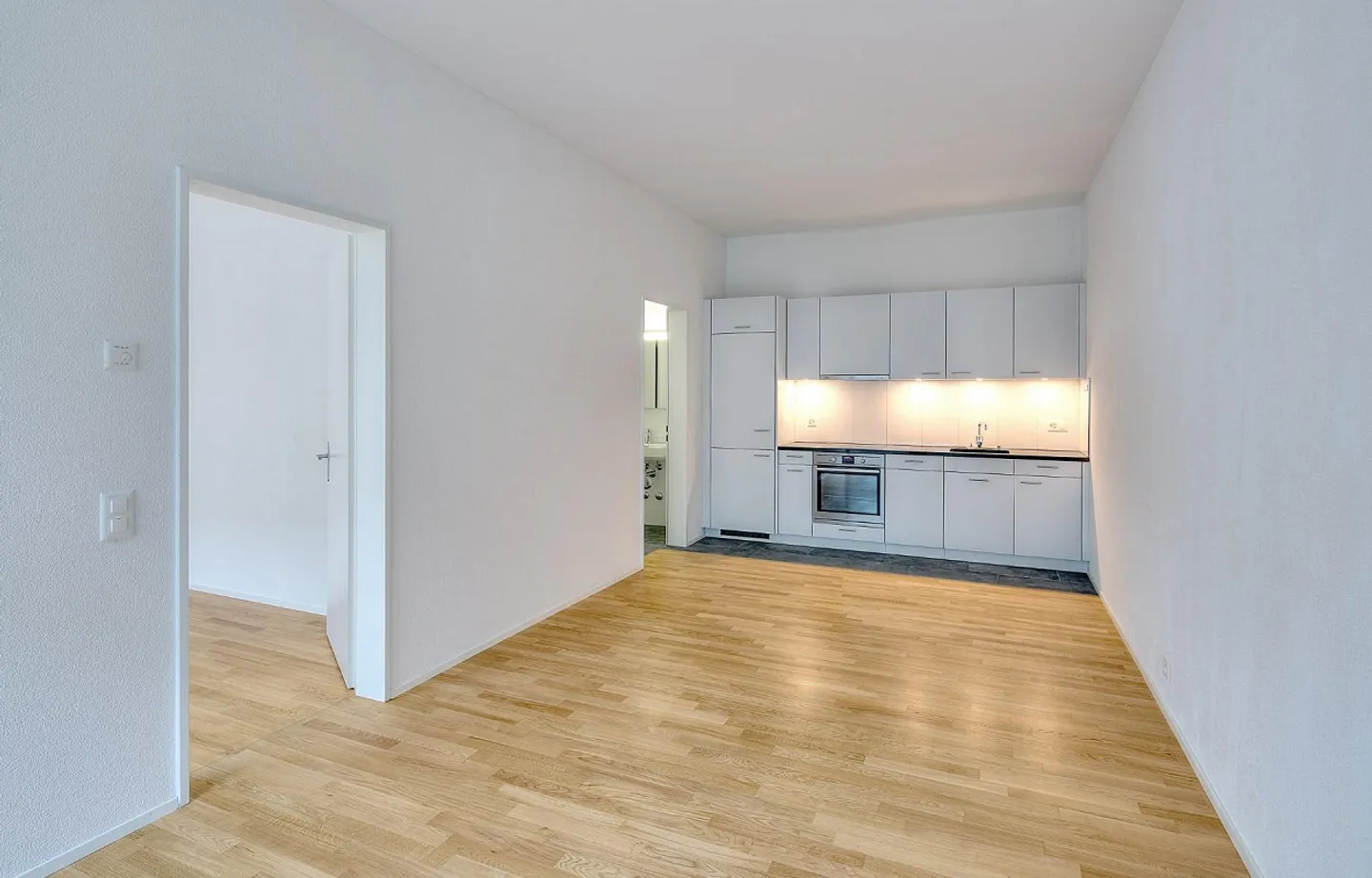 Wohnen direkt am Bahnhof - Eine gute Wahl! - Foto 4 di 6